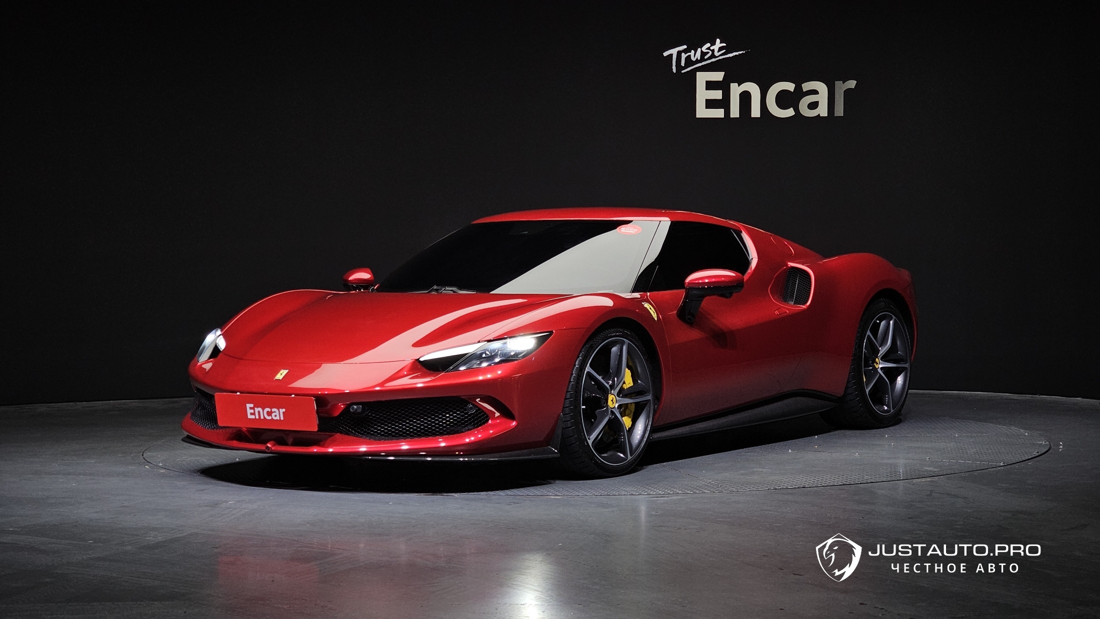 Автомобиль Ferrari 296