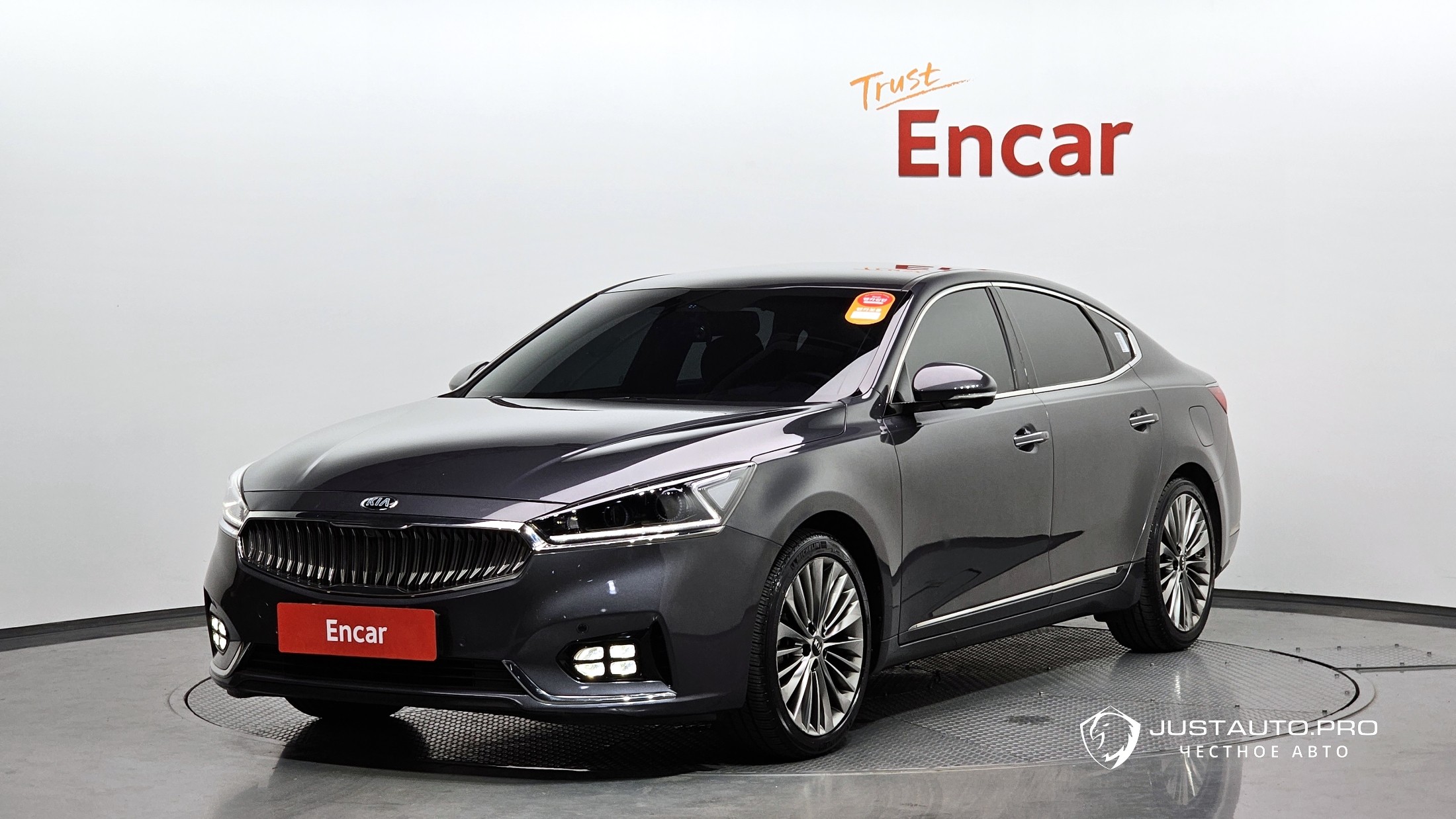 Автомобиль Kia K7