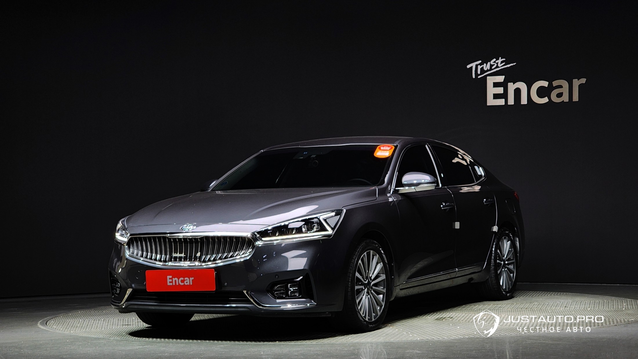 Автомобиль Kia K7