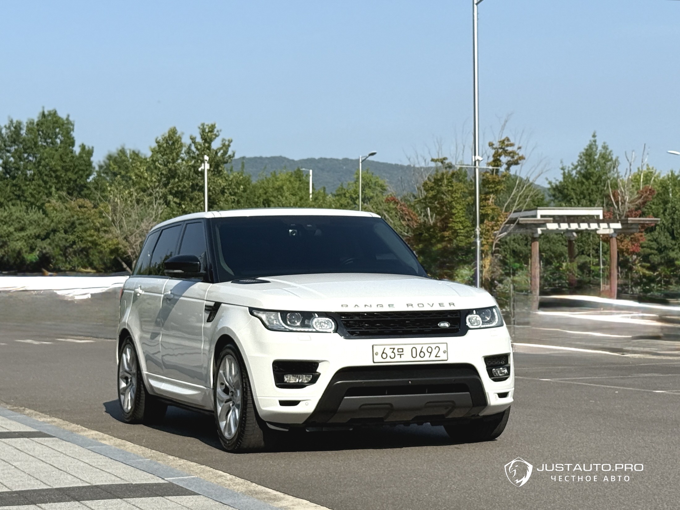 Автомобиль Land Rover Range Rover Sport