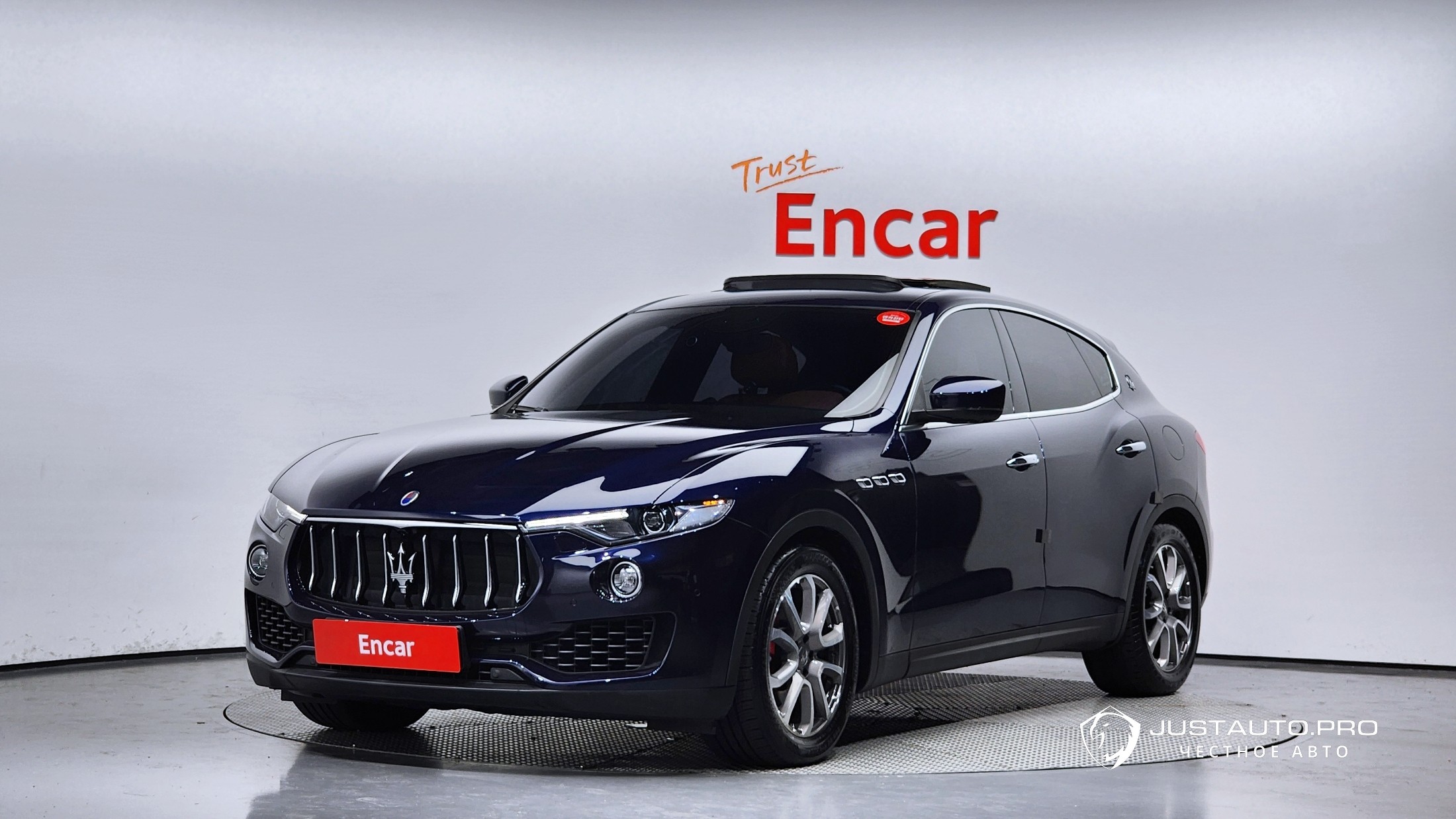 Автомобиль Maserati Levante