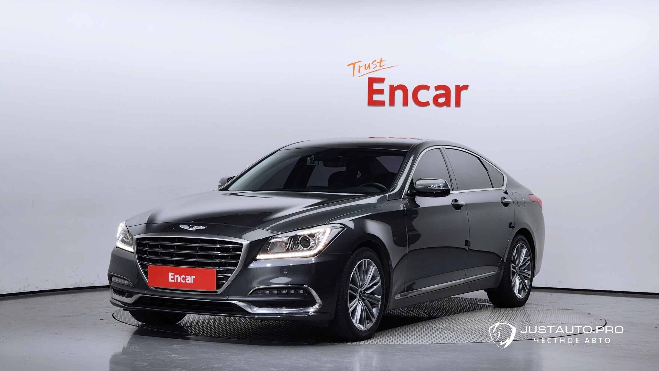 Автомобиль Genesis G80