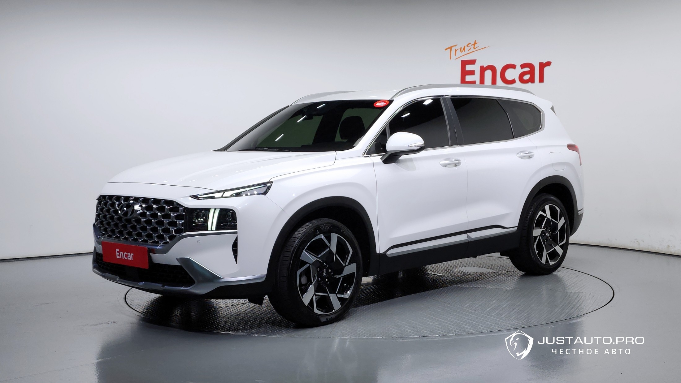 Автомобиль Hyundai Santafe