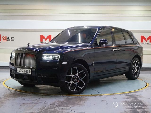 Автомобиль Rolls-Royce Cullinan