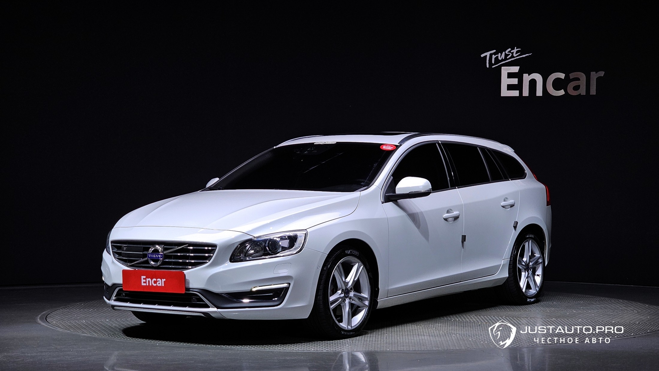 Автомобиль Volvo V60