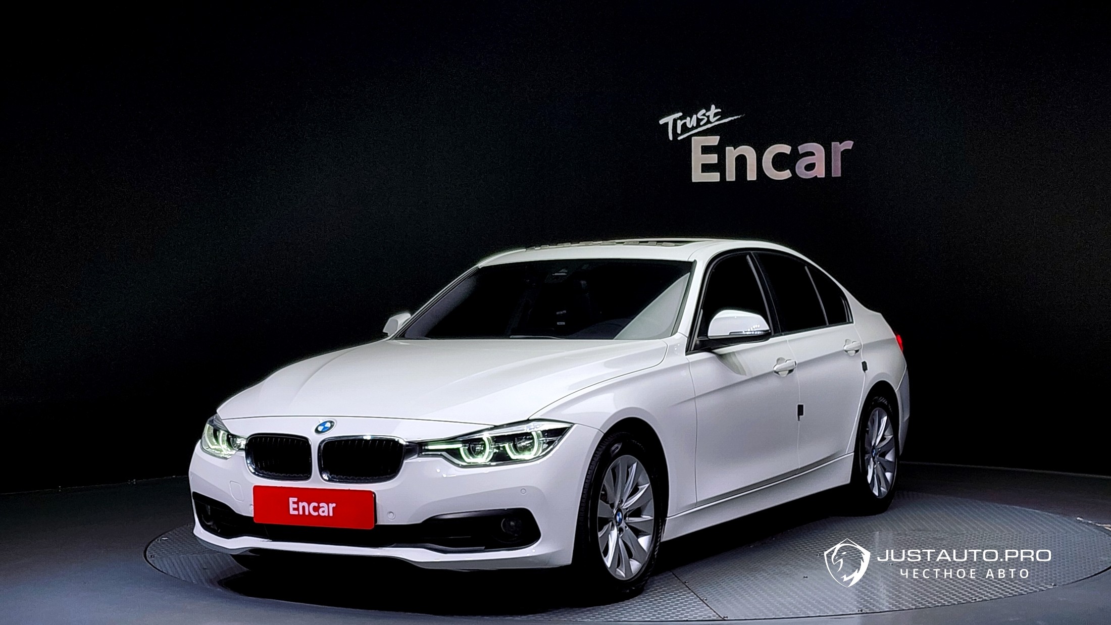 Автомобиль BMW 3-Series