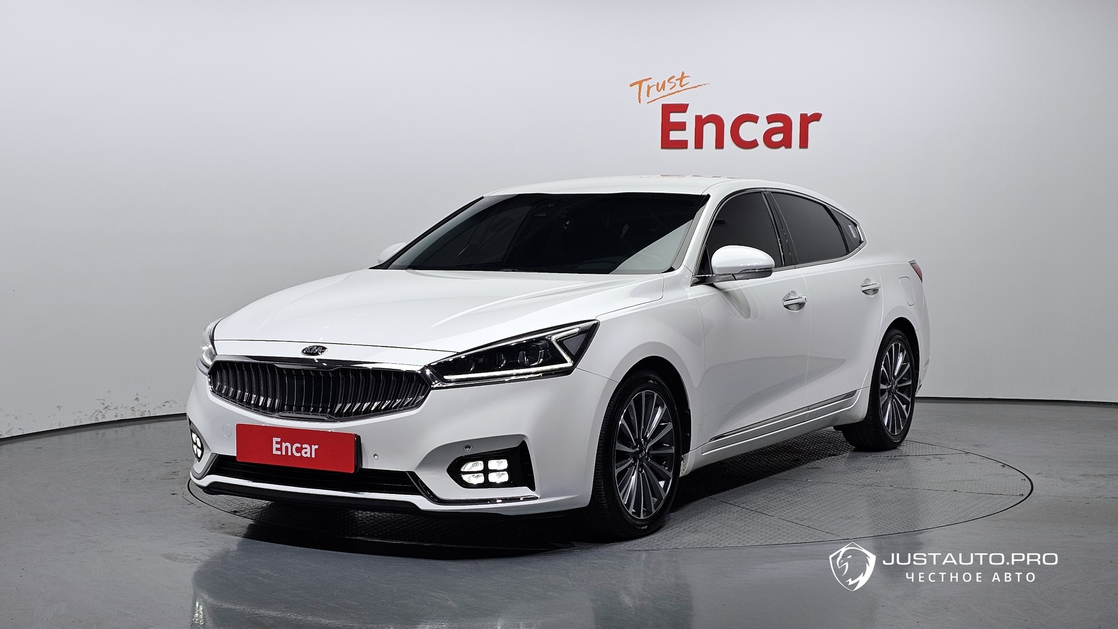 Автомобиль Kia K7