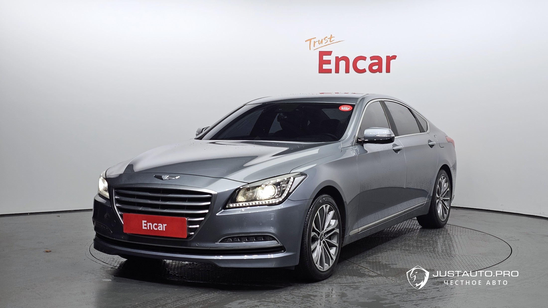 Автомобиль Hyundai Genesis