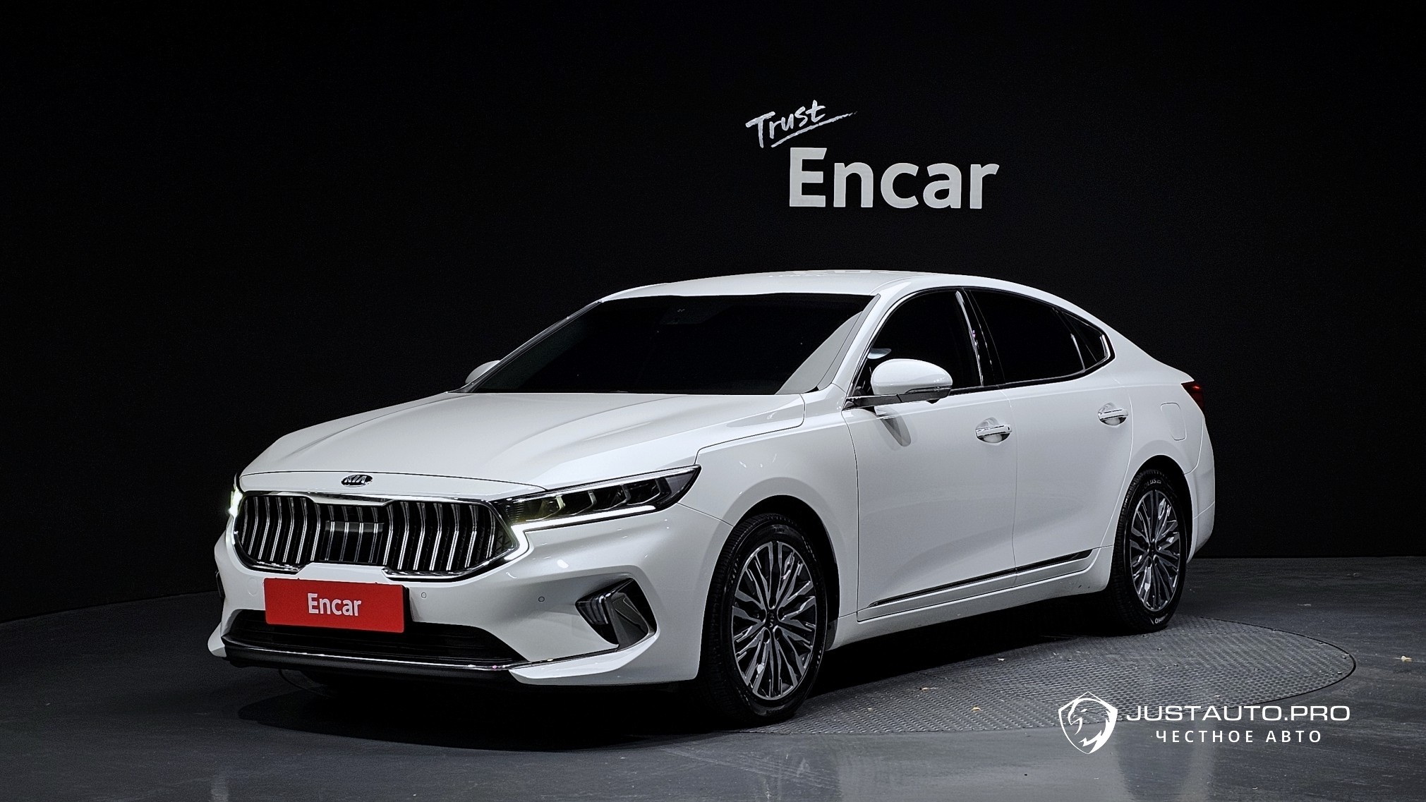Автомобиль Kia K7
