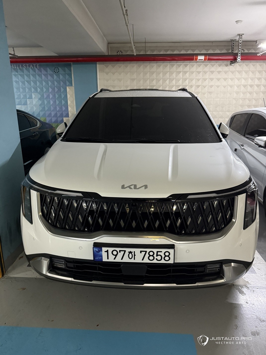 Автомобиль Kia Canival