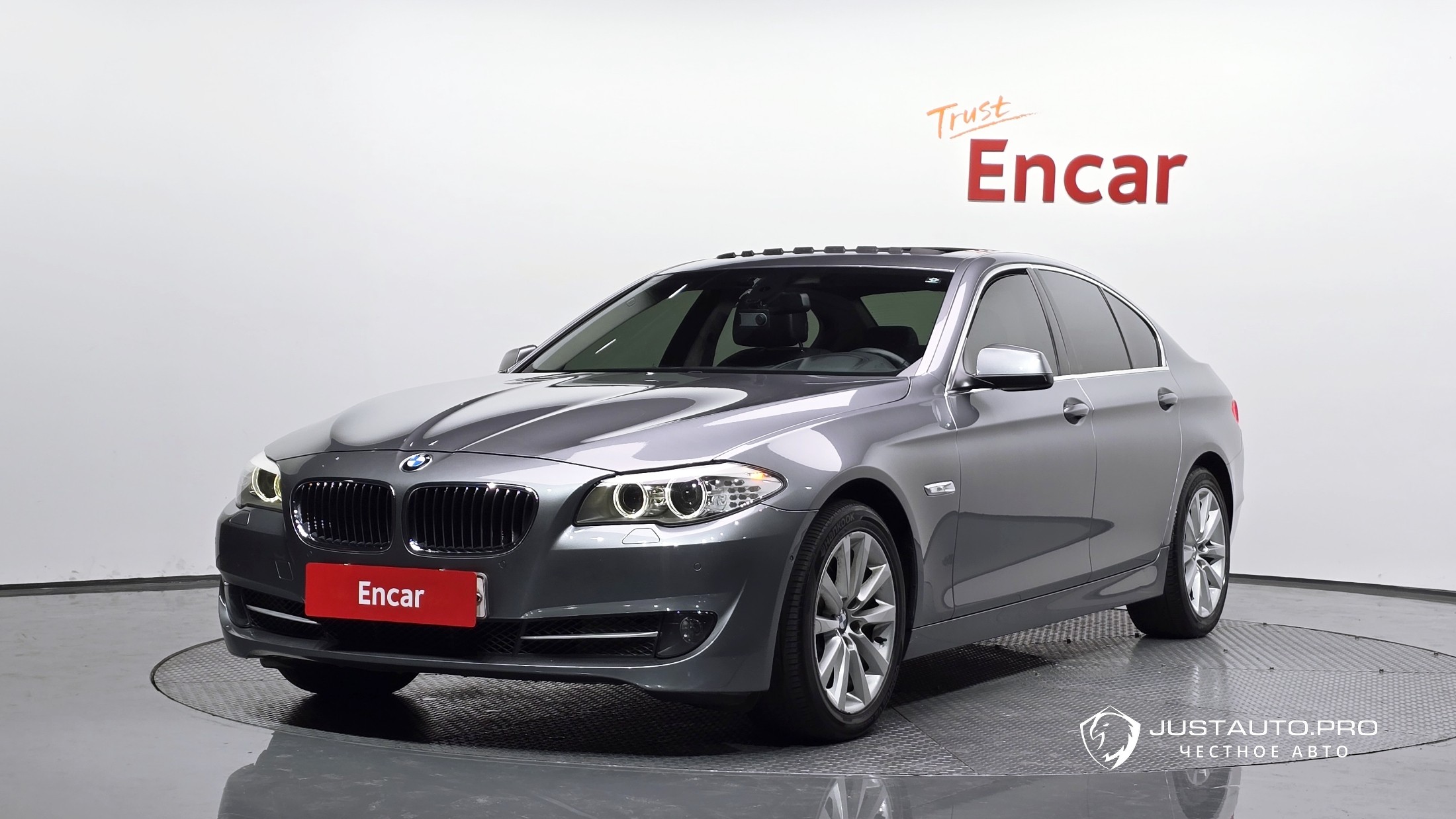 Автомобиль BMW 5-Series