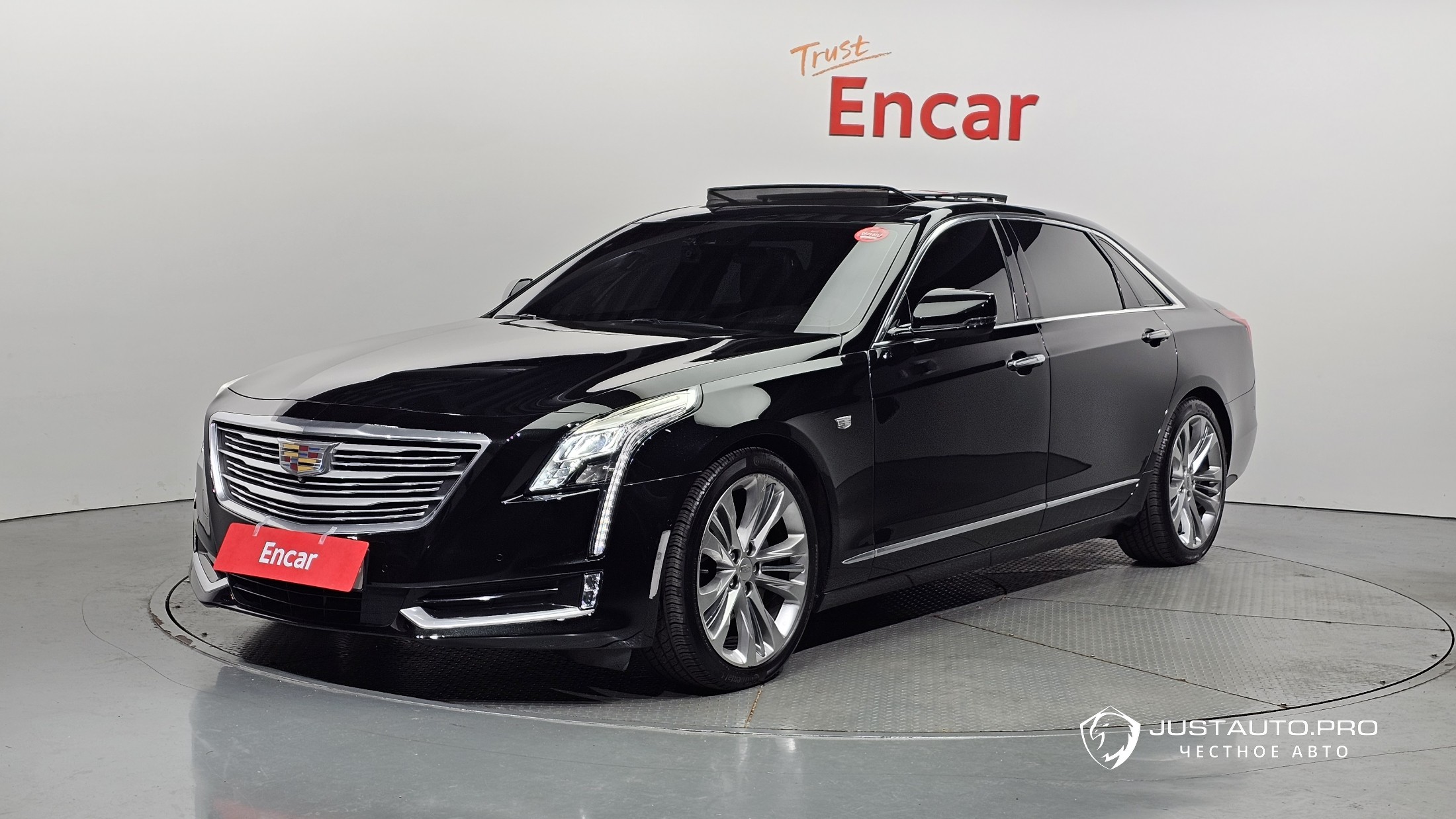 Автомобиль Cadillac CT6