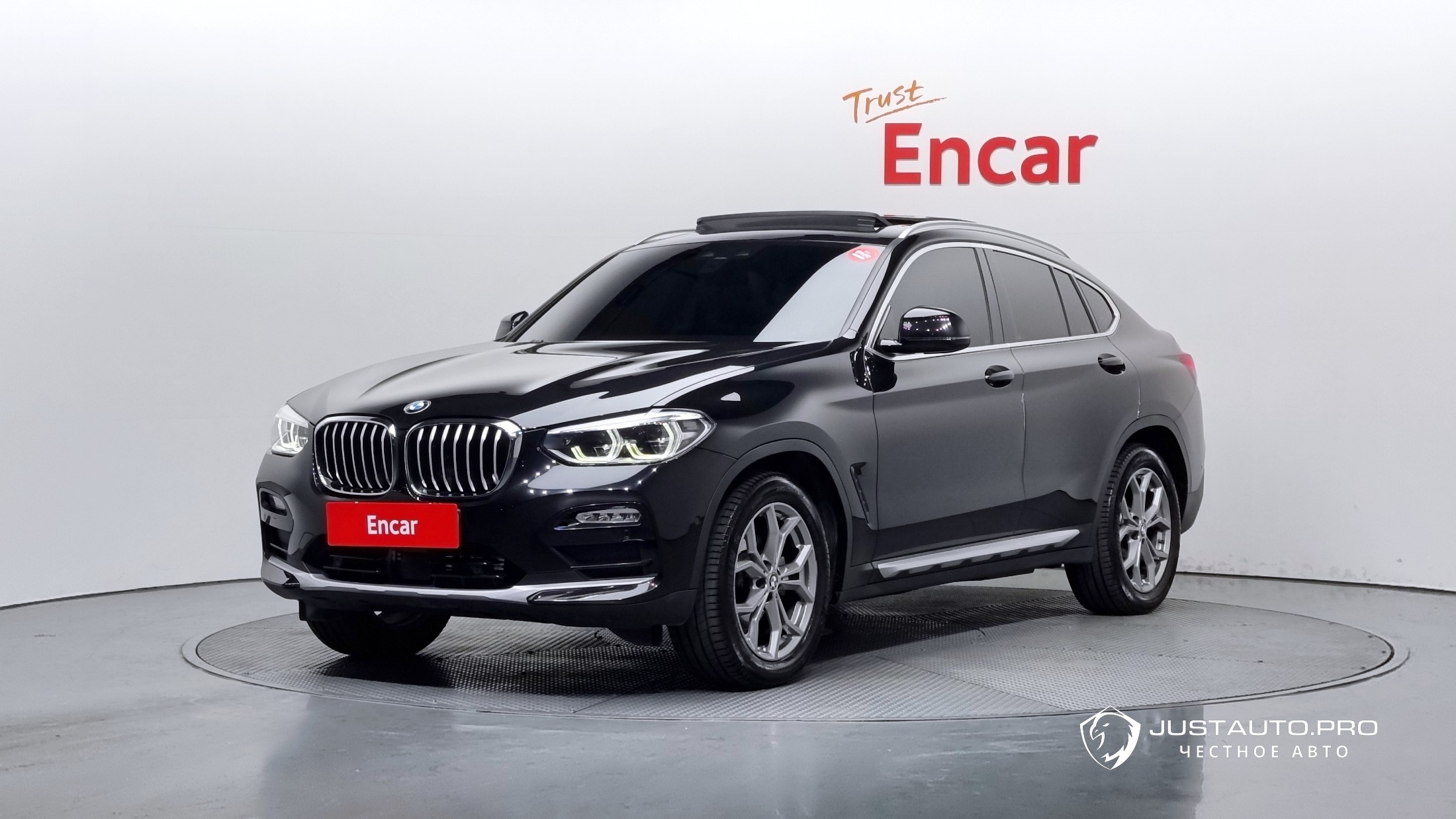 Автомобиль BMW X4