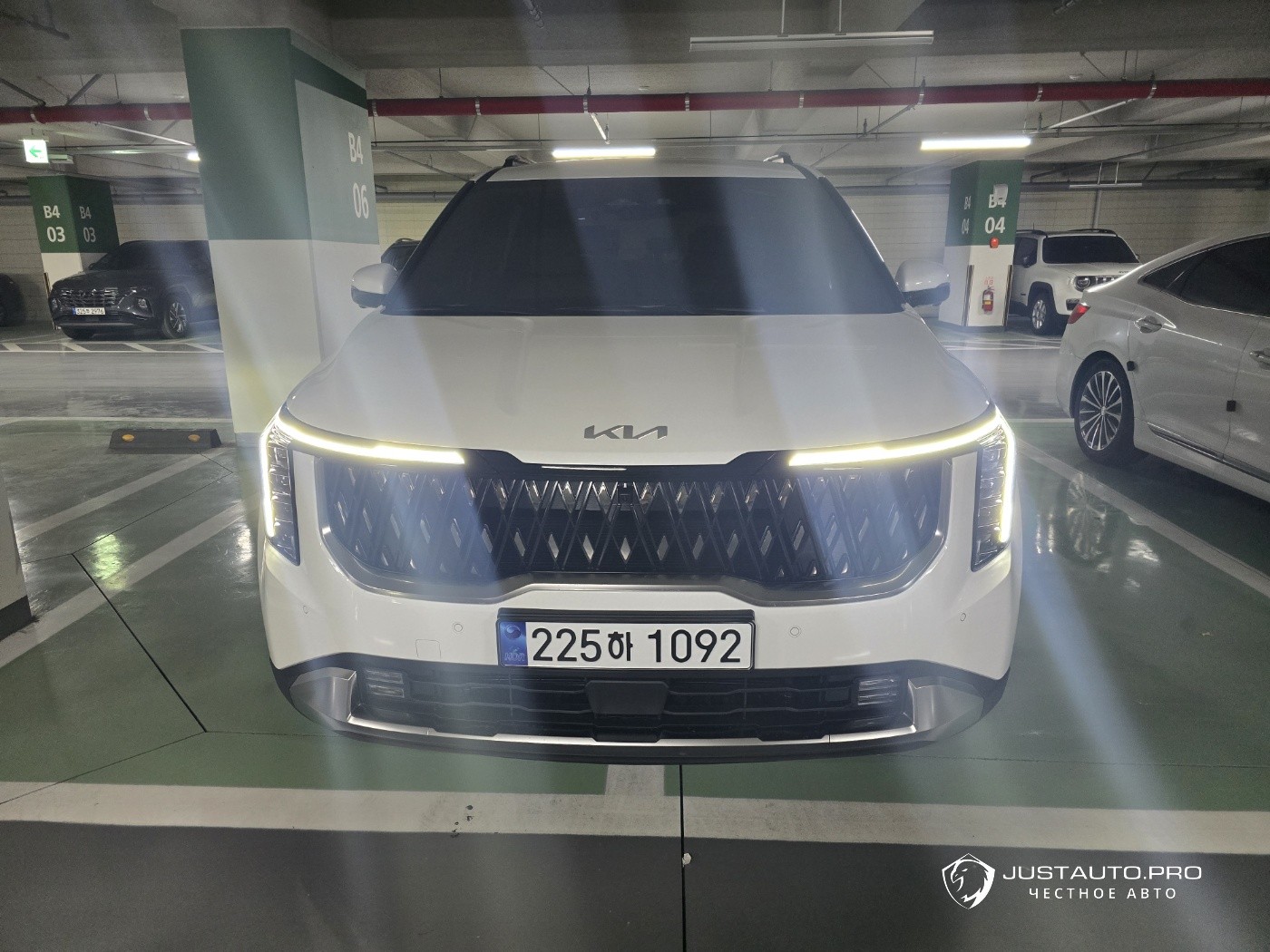 Автомобиль Kia Canival
