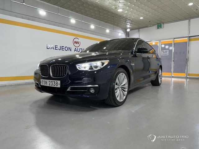 Автомобиль BMW Gran Turismo