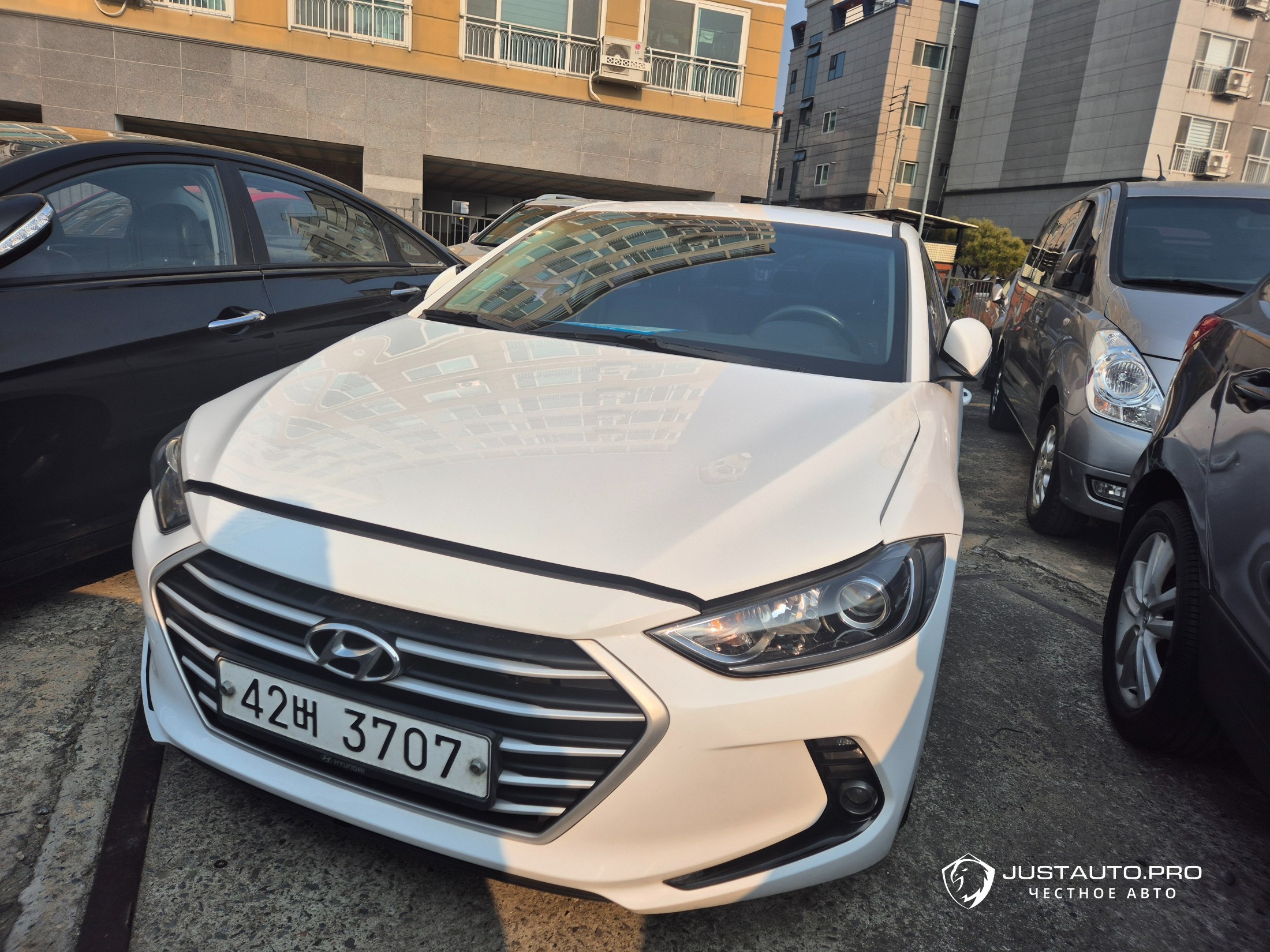 Автомобиль Hyundai AVANTE