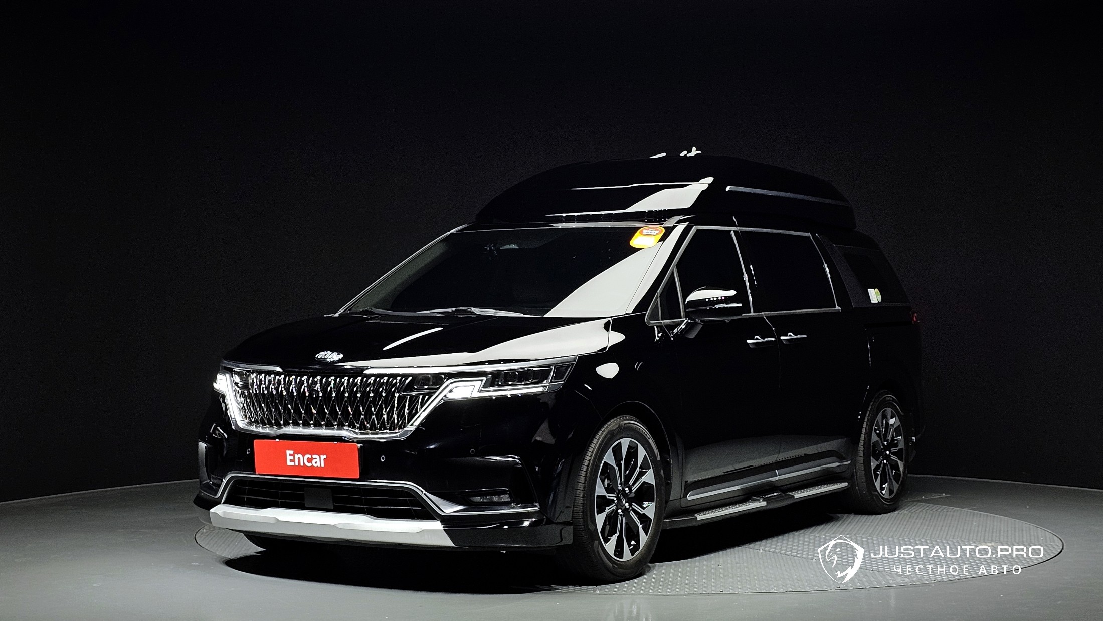 Автомобиль Kia Canival