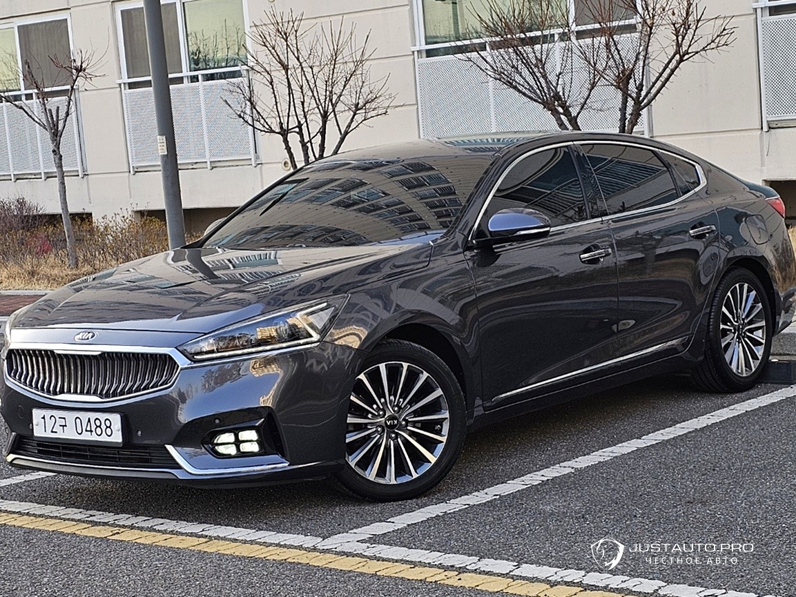 Автомобиль Kia K7