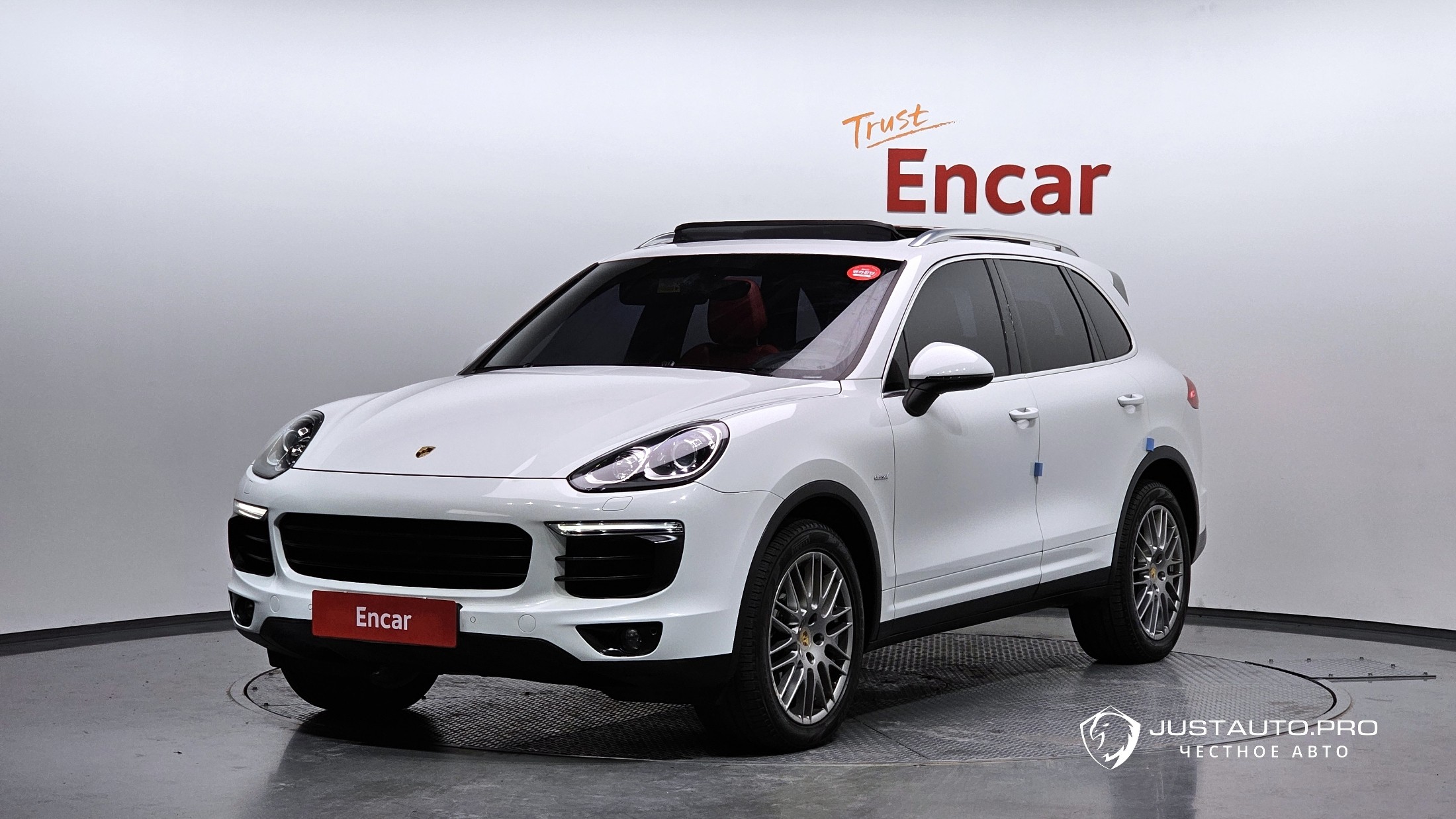 Автомобиль Porsche Cayenne