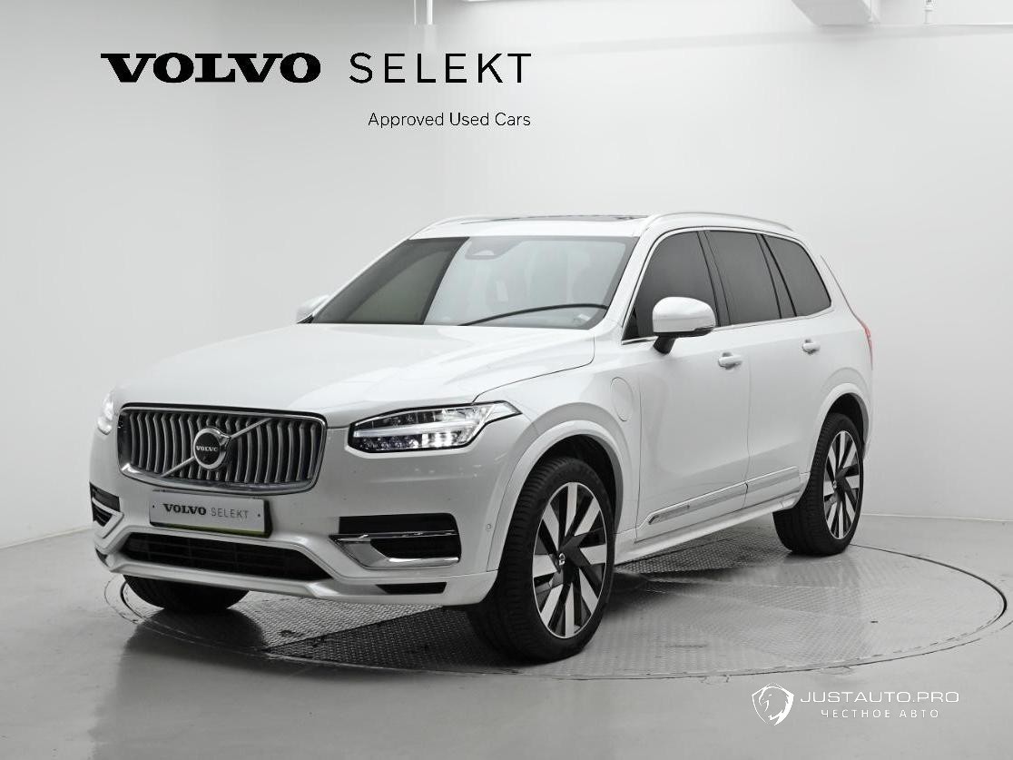 Автомобиль Volvo XC90