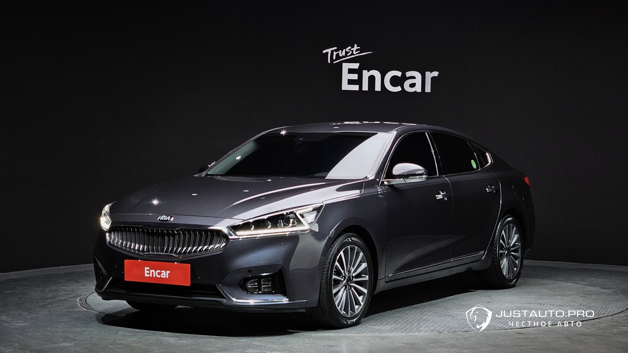 Автомобиль Kia K7