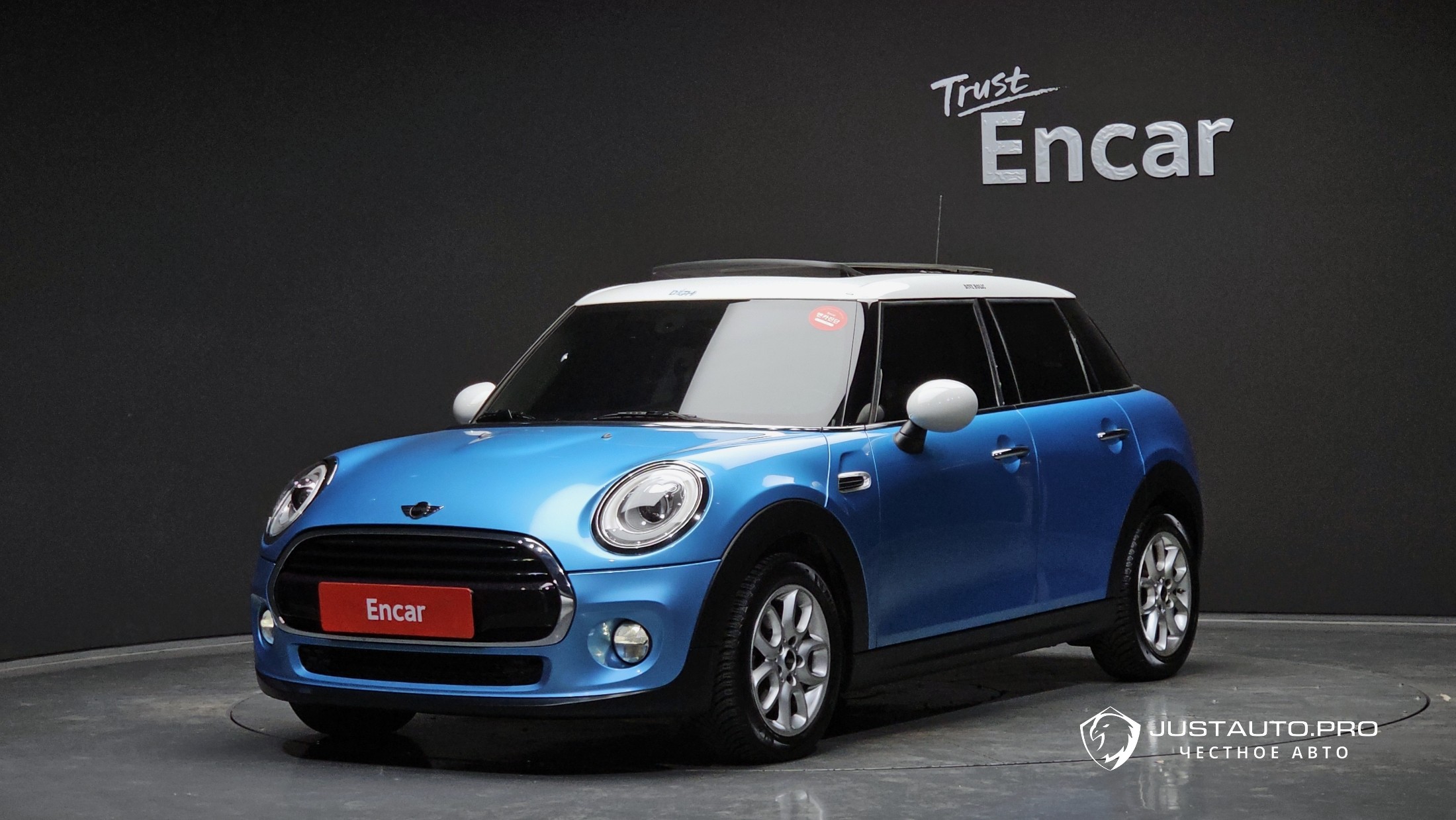 Автомобиль Mini Cooper