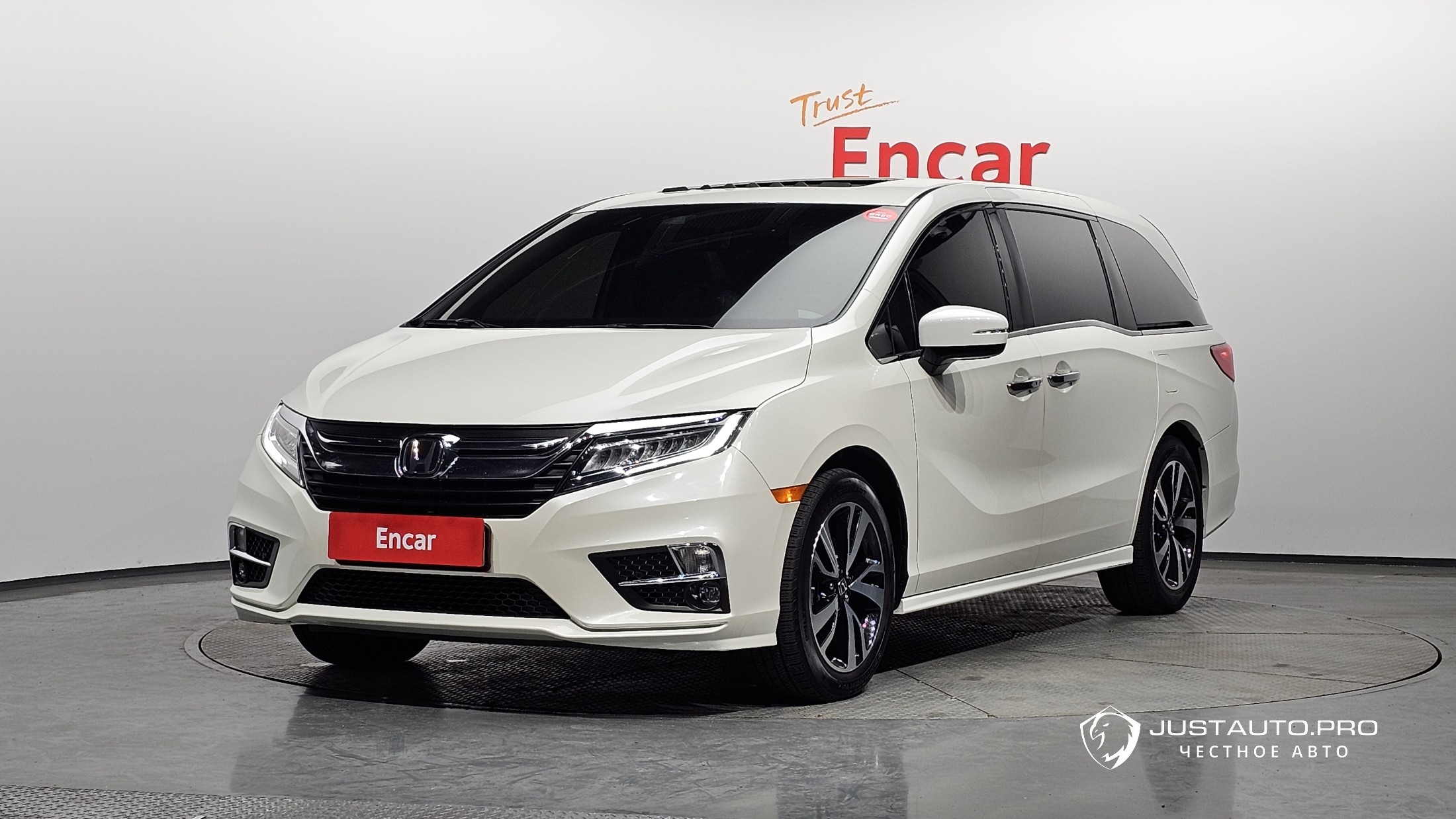 Автомобиль Honda Odyssey