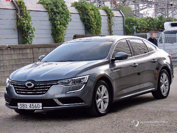 Автомобиль Renault-KoreaSamsung SM6
