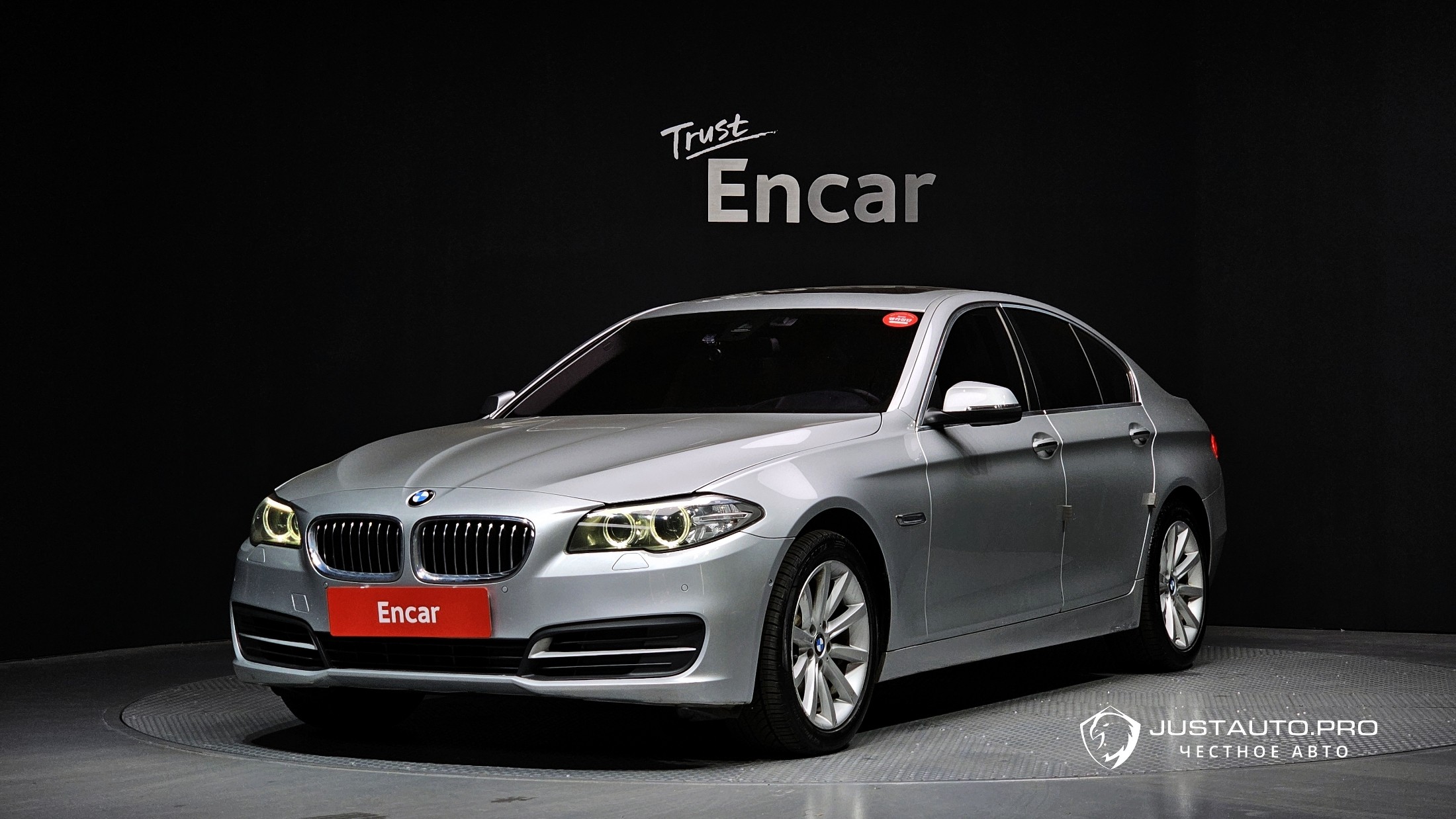 Автомобиль BMW 5-Series