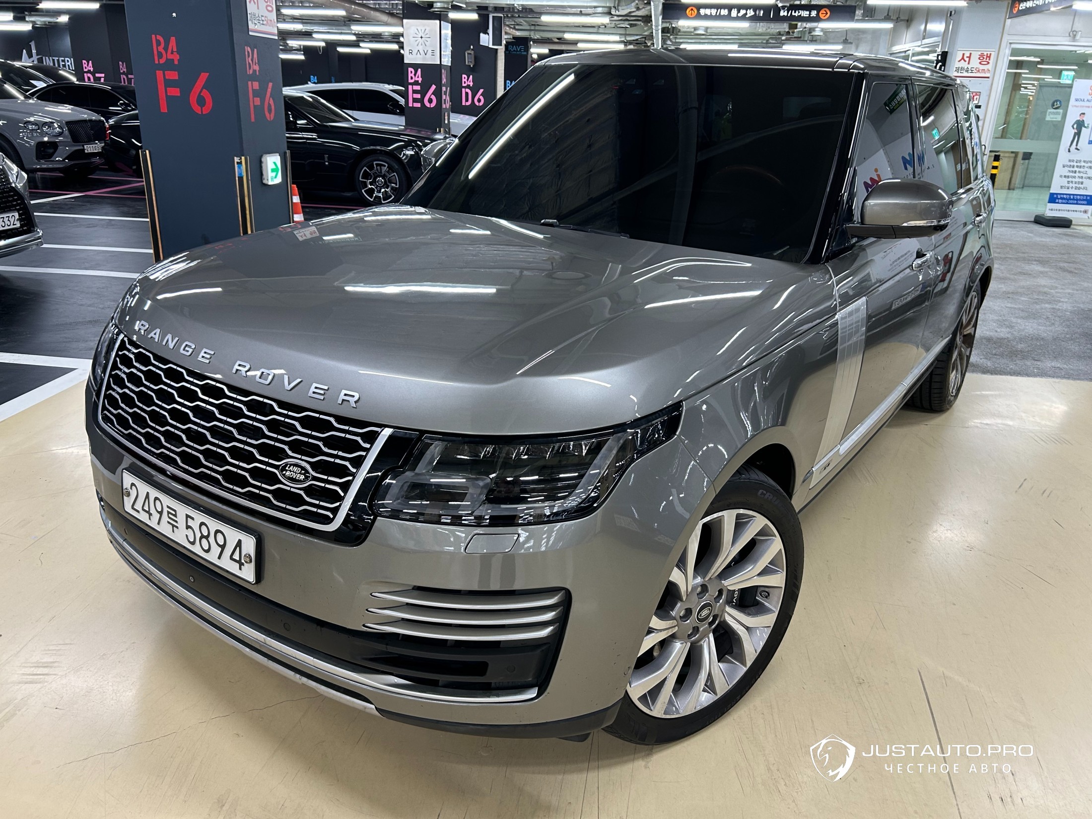 Автомобиль Land Rover Range Rover