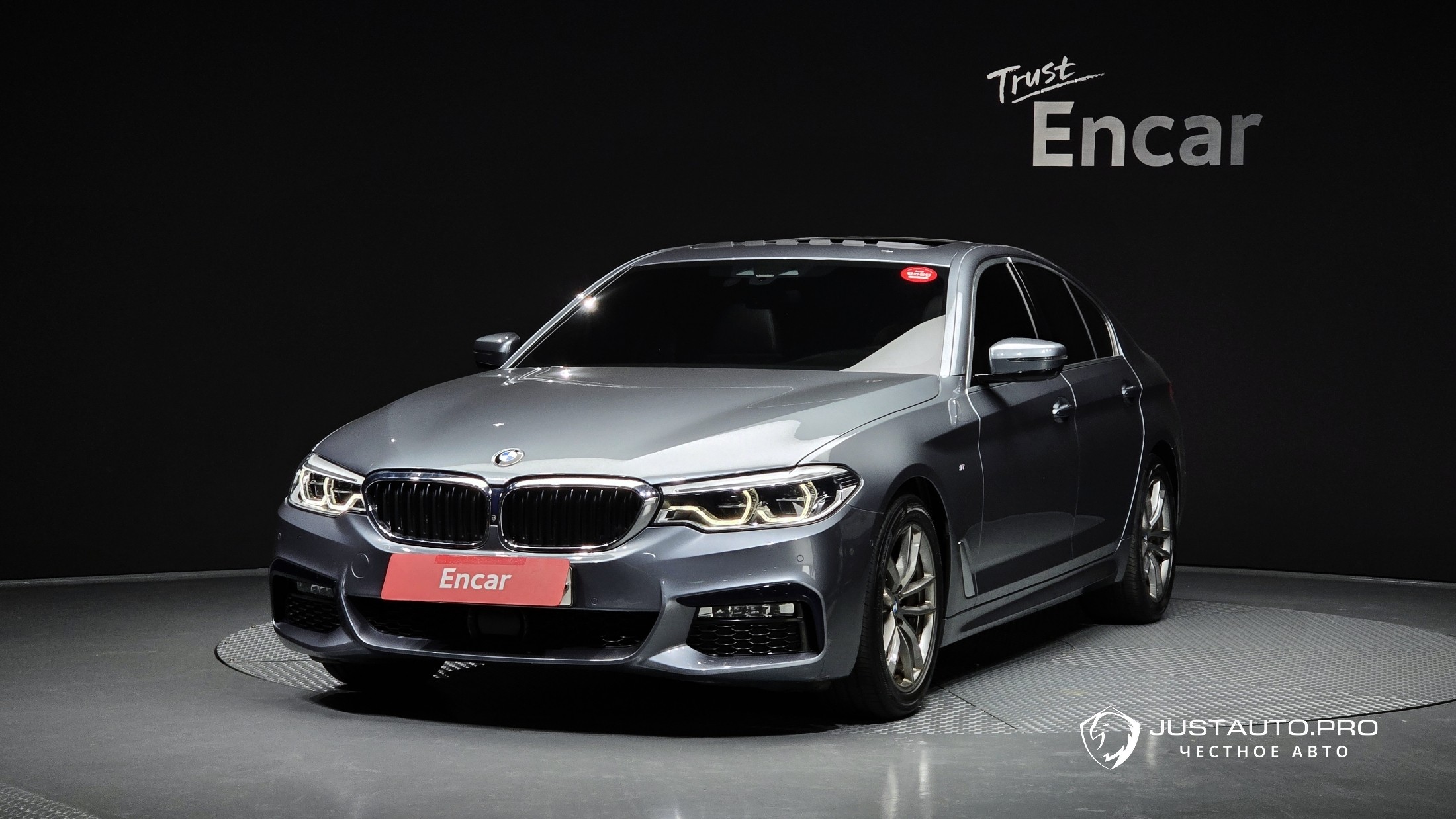 Автомобиль BMW 5-Series
