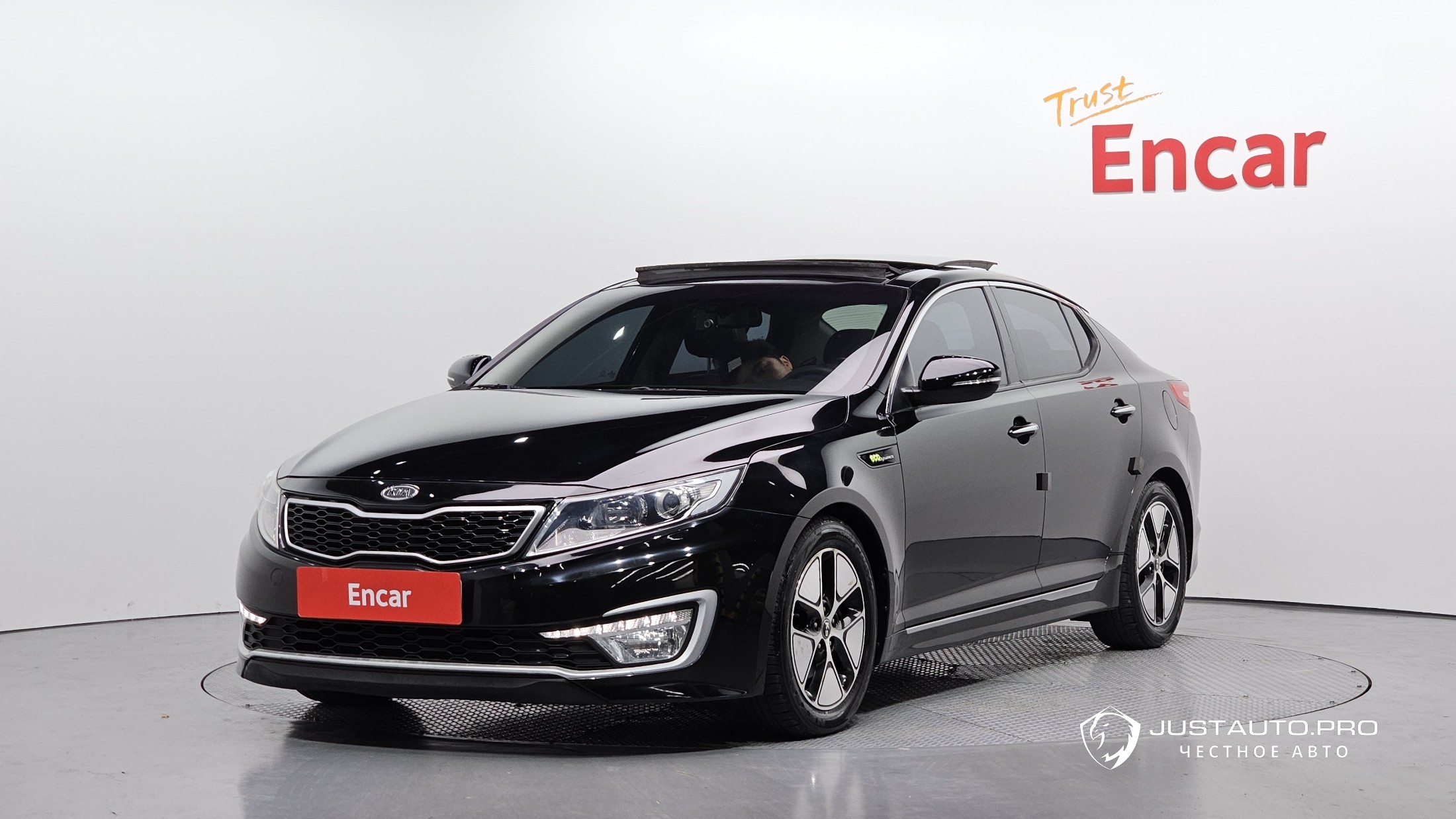 Автомобиль Kia K5