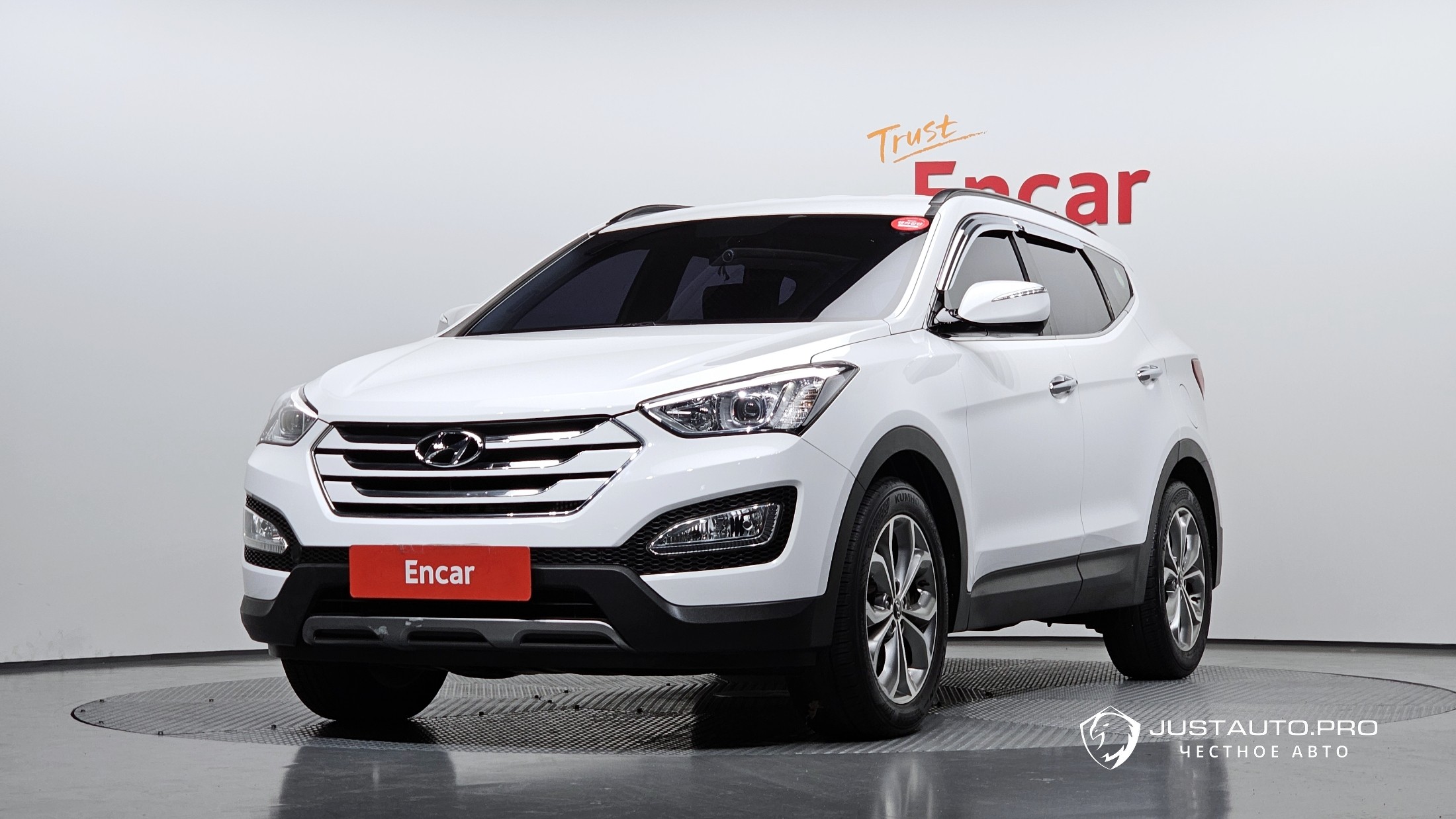 Автомобиль Hyundai Santafe