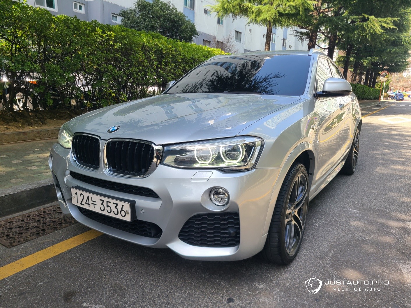 Автомобиль BMW X4