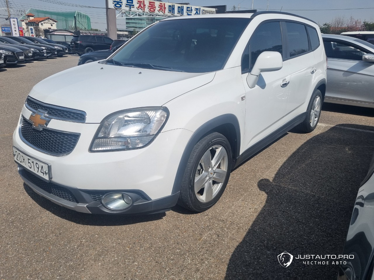 Автомобиль ChevroletGMDaewoo Orlando