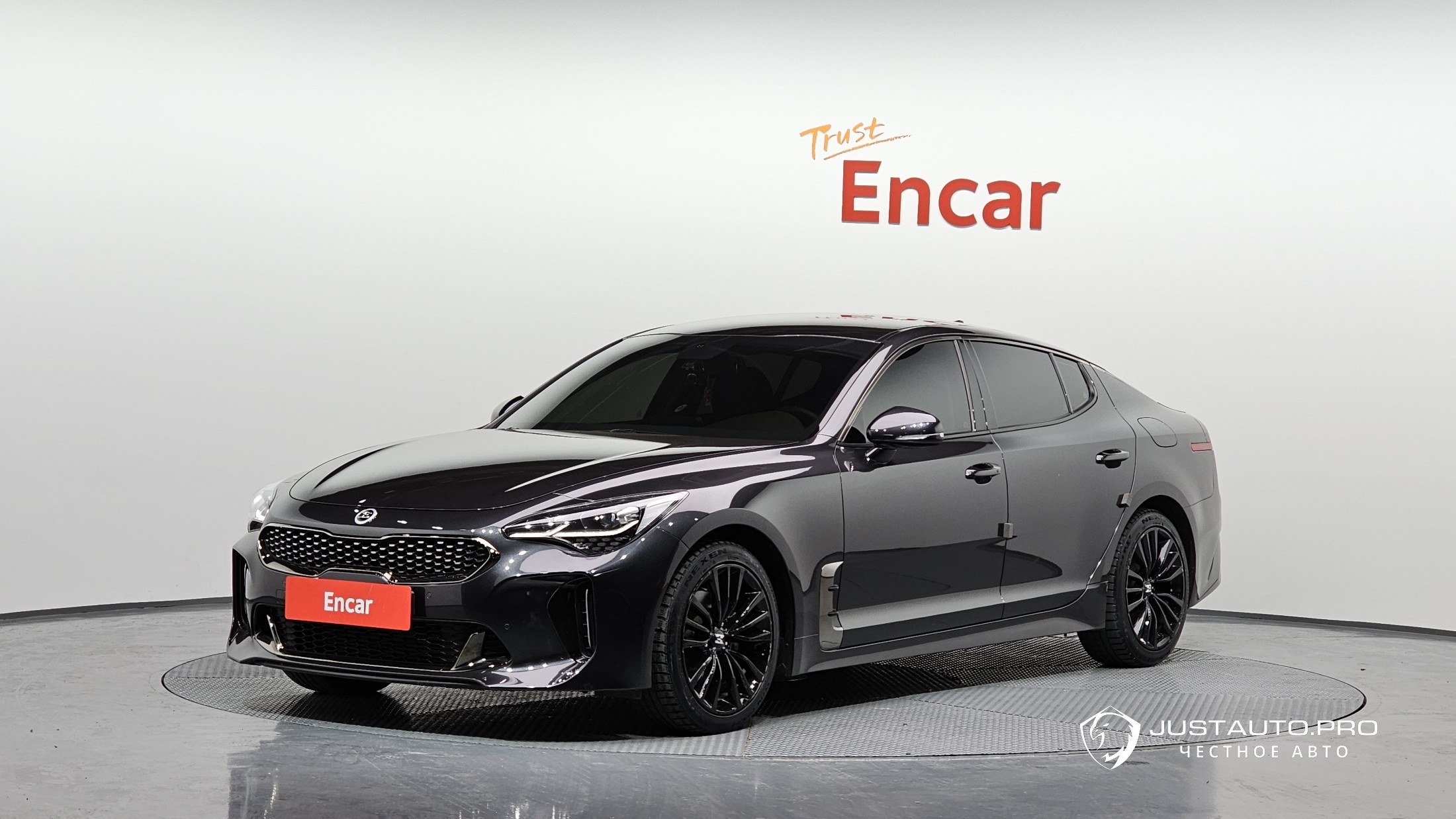 Автомобиль Kia Stinger
