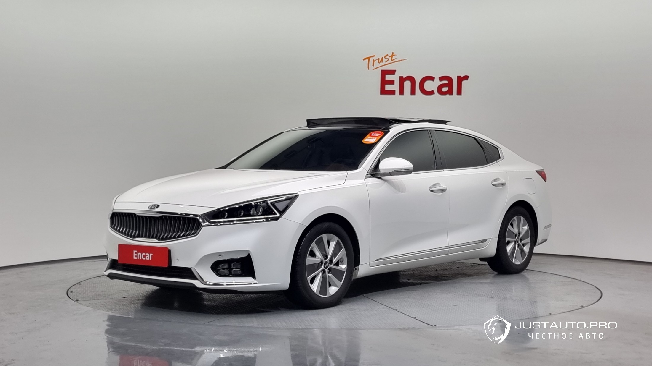 Автомобиль Kia K7