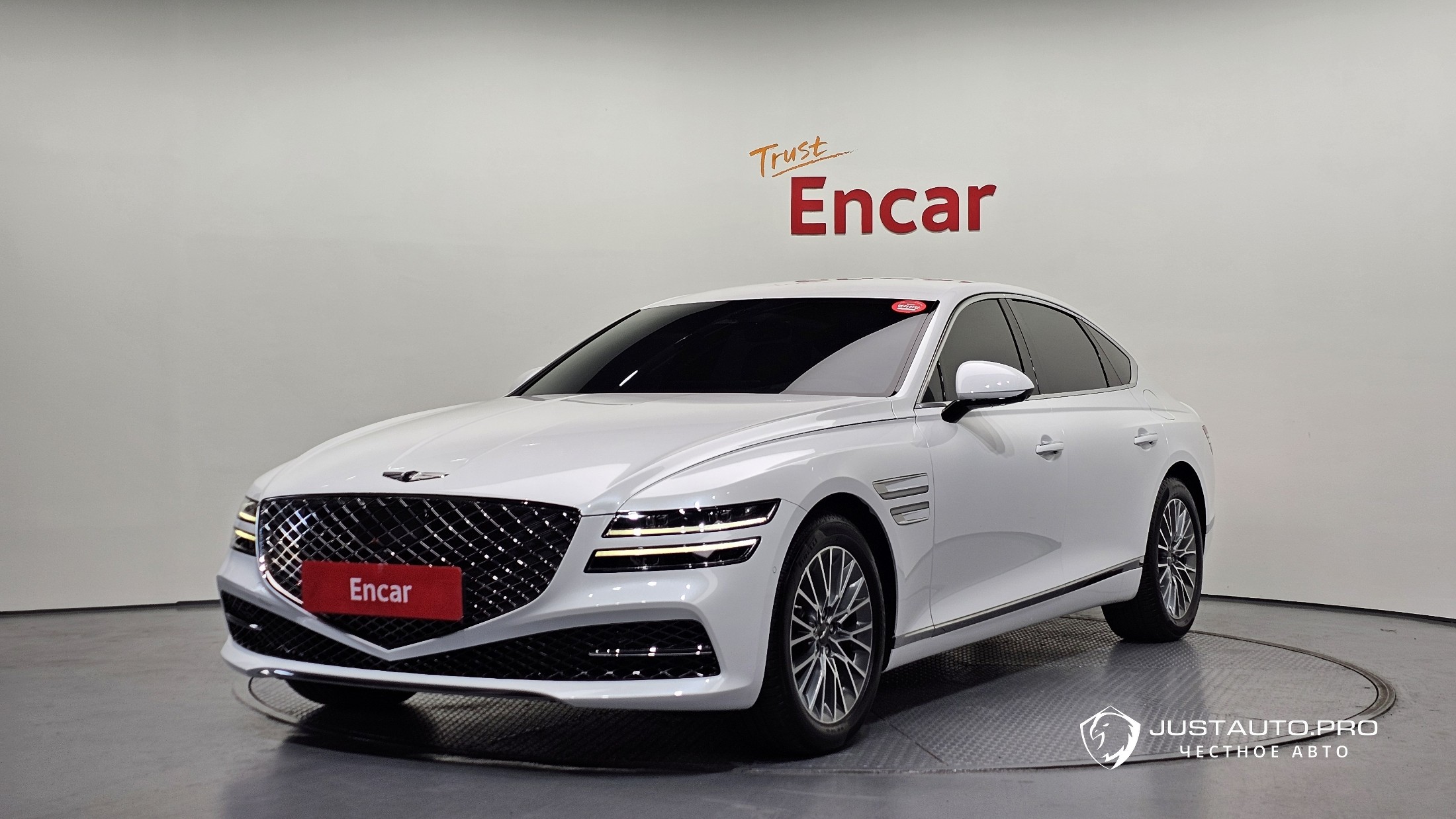 Автомобиль Genesis G80