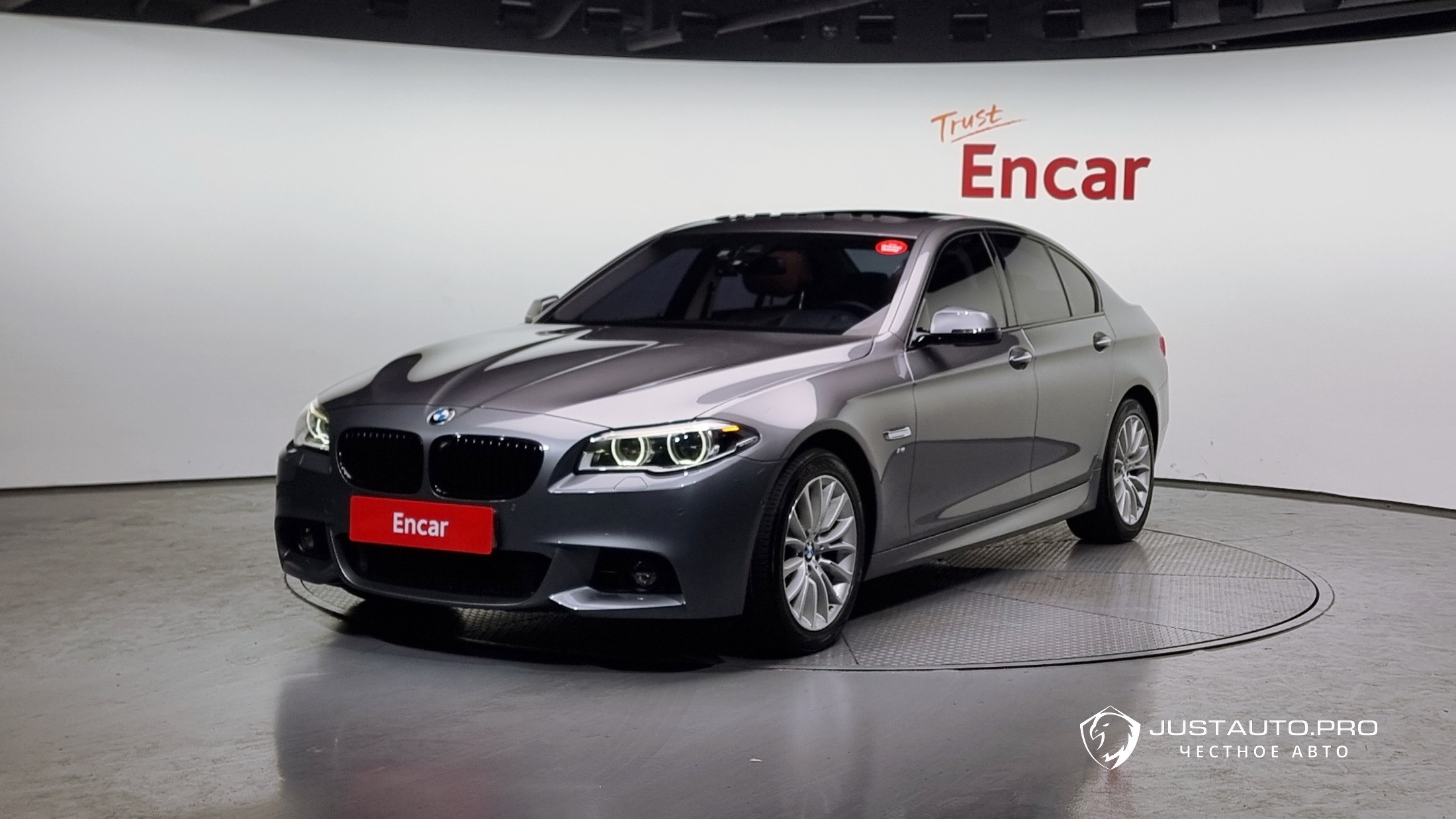 Автомобиль BMW 5-Series