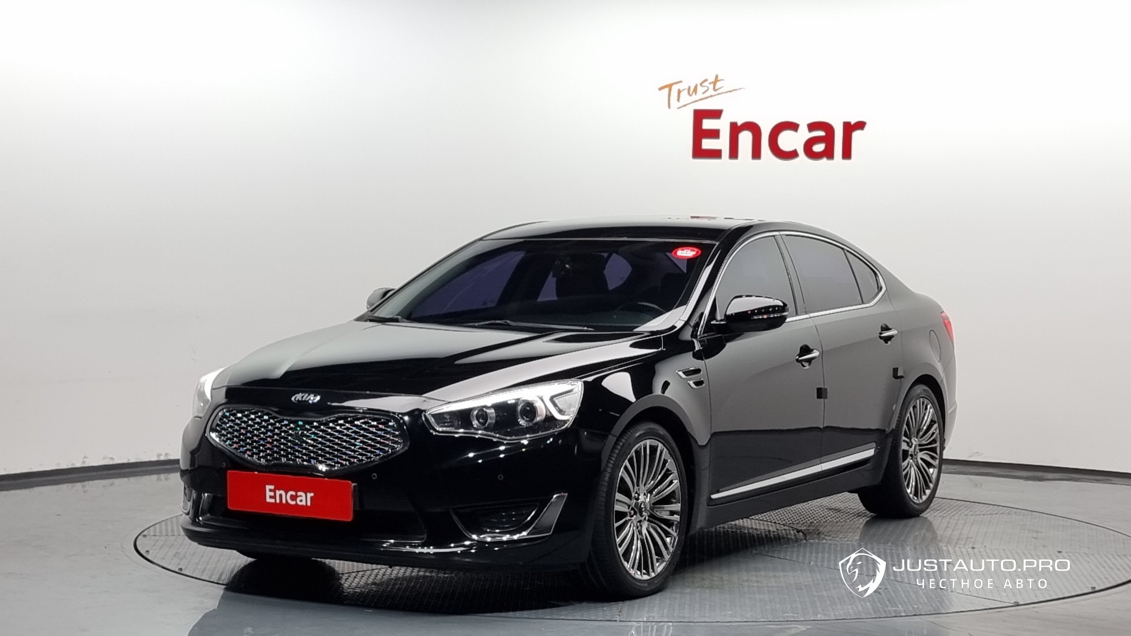 Автомобиль Kia K7