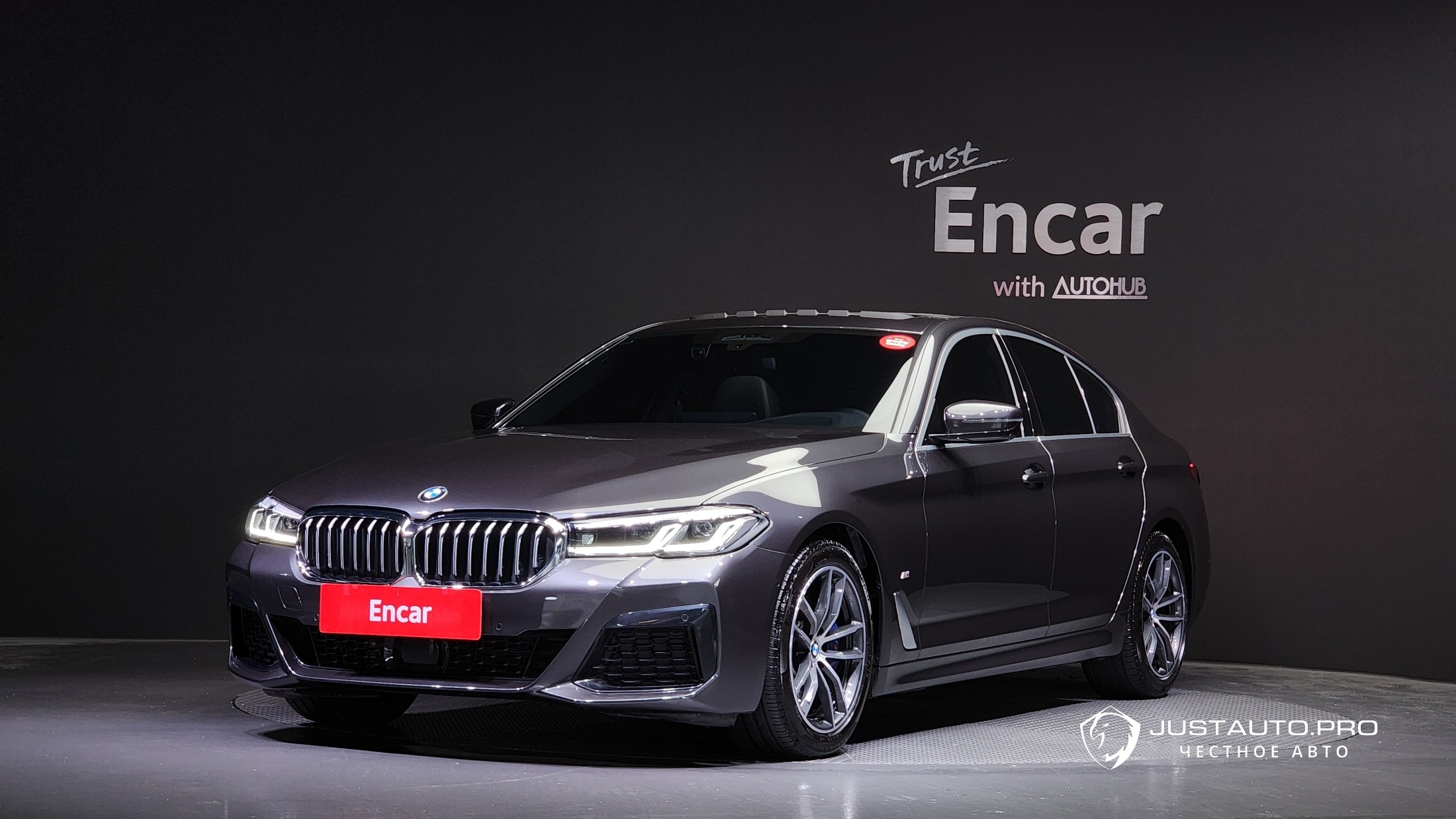 Автомобиль BMW 5-Series