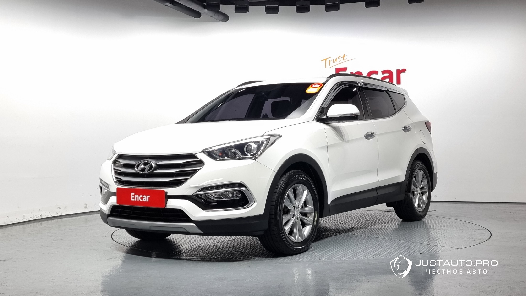 Автомобиль Hyundai Santafe