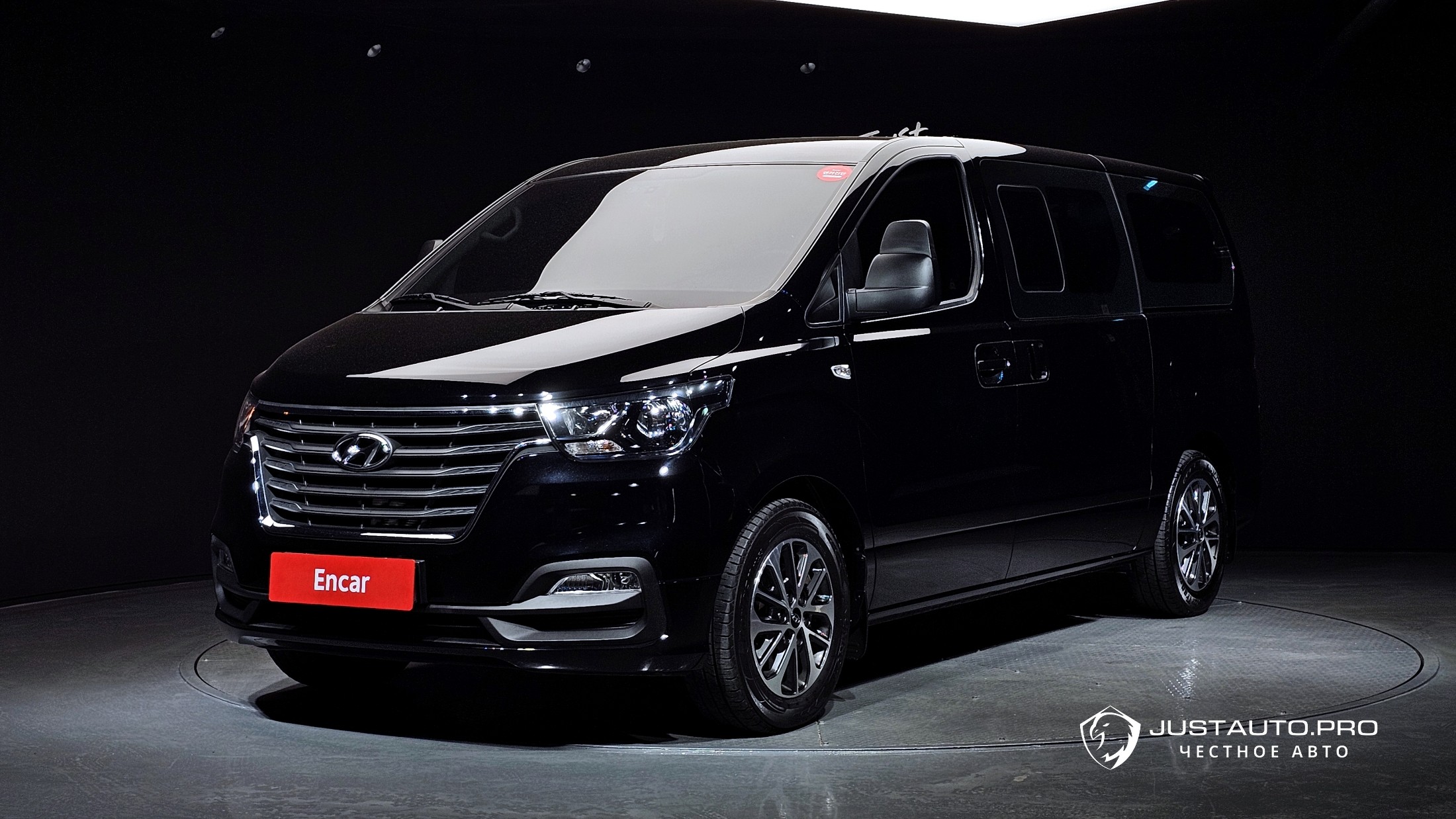 Автомобиль Hyundai Starex