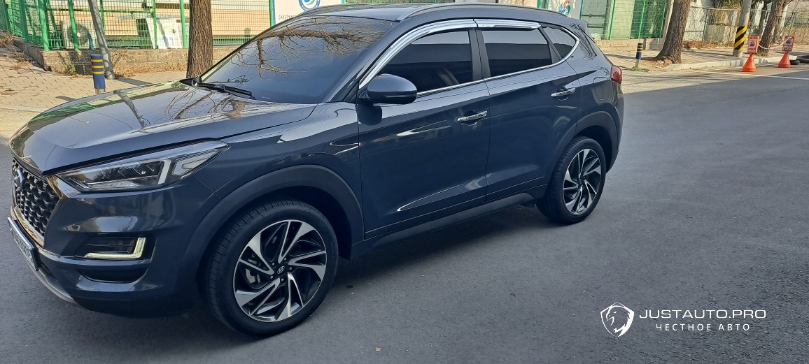 Автомобиль Hyundai Tucson