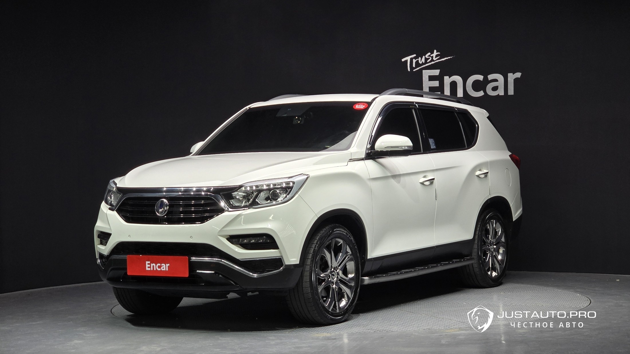 Автомобиль KG_Mobility_Ssangyong Rexton