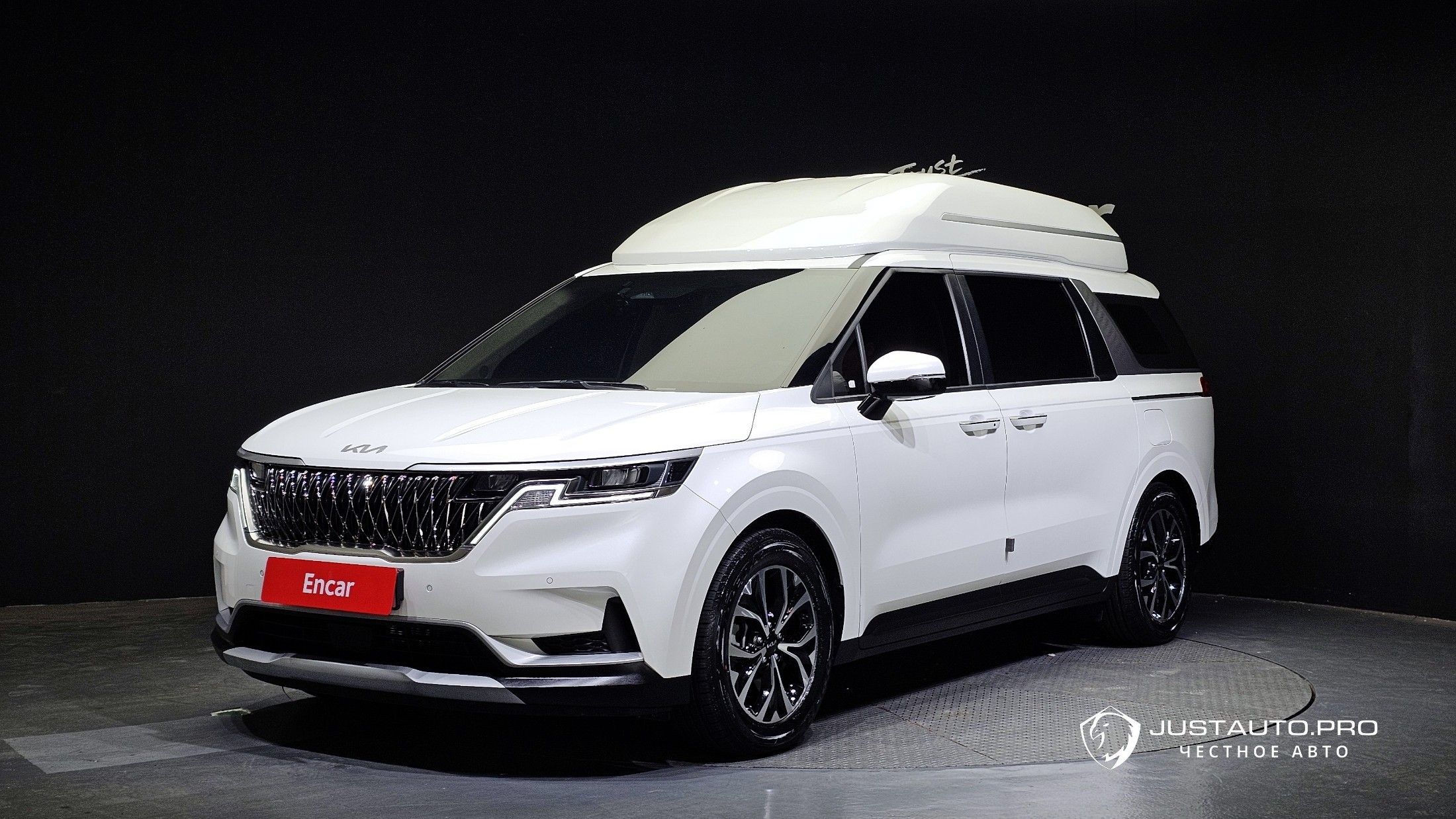 Автомобиль Kia Canival