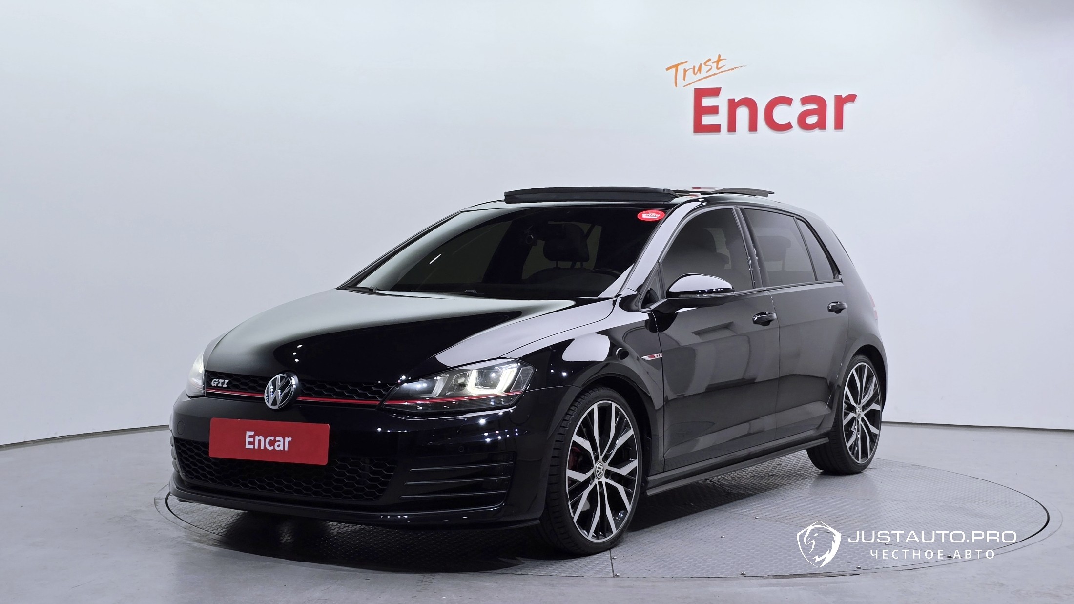 Автомобиль Volkswagen Golf