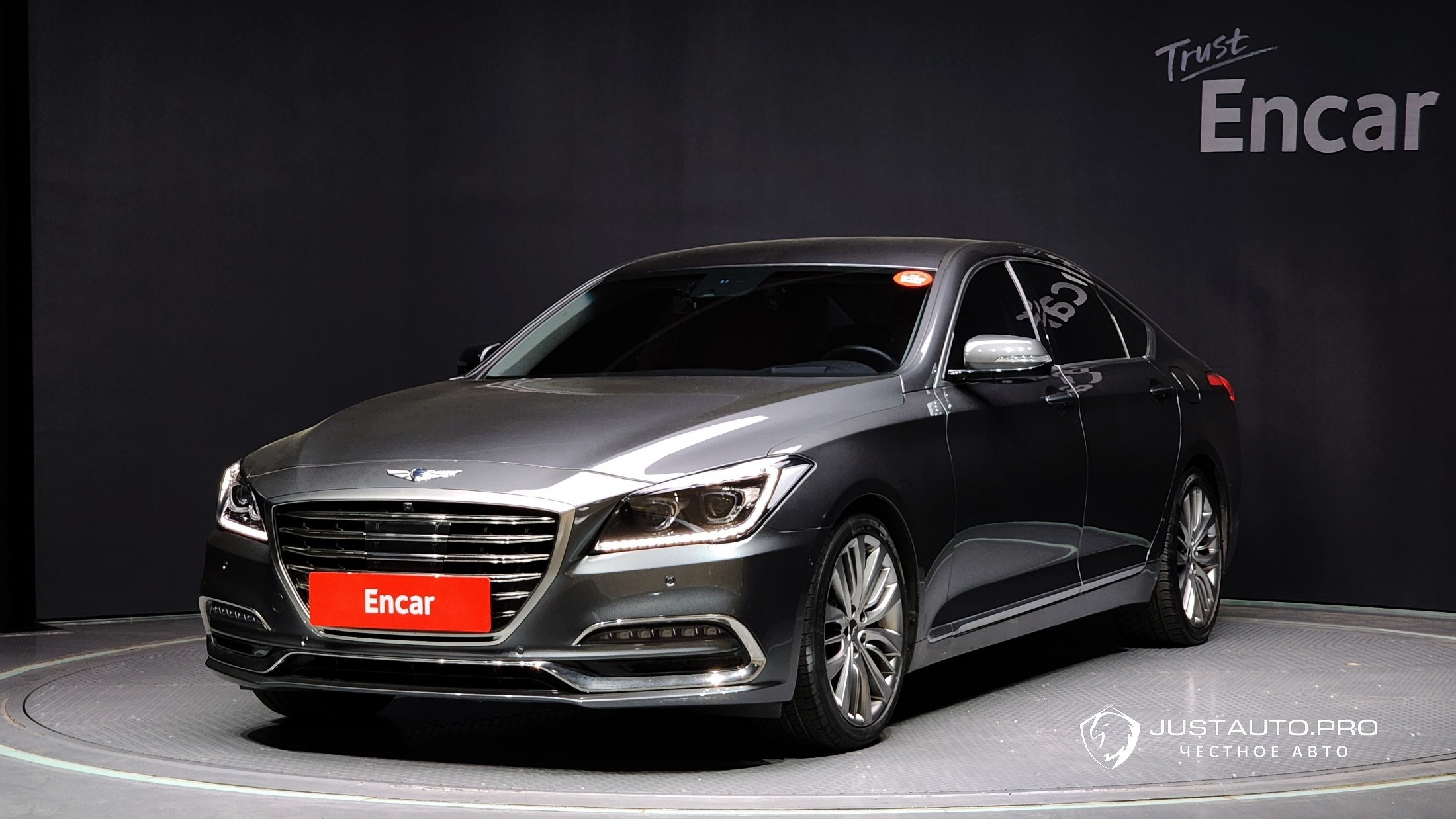 Автомобиль Genesis G80