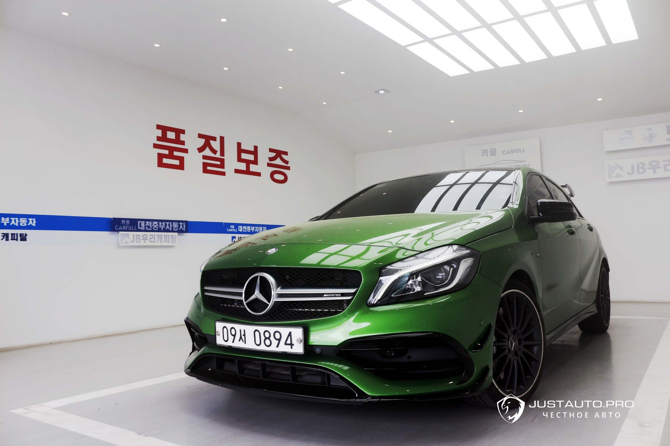 Автомобиль Mercedes-Benz A-Class