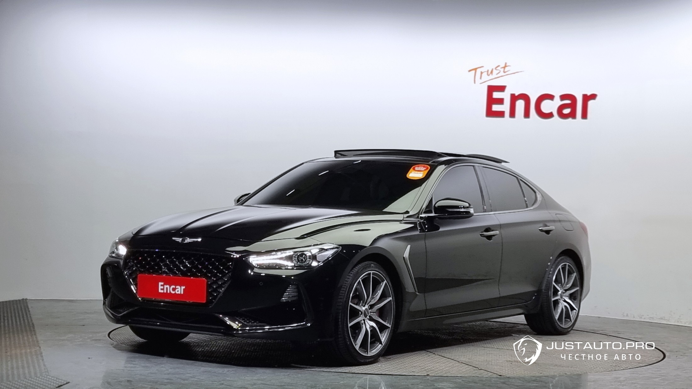 Автомобиль Genesis G70